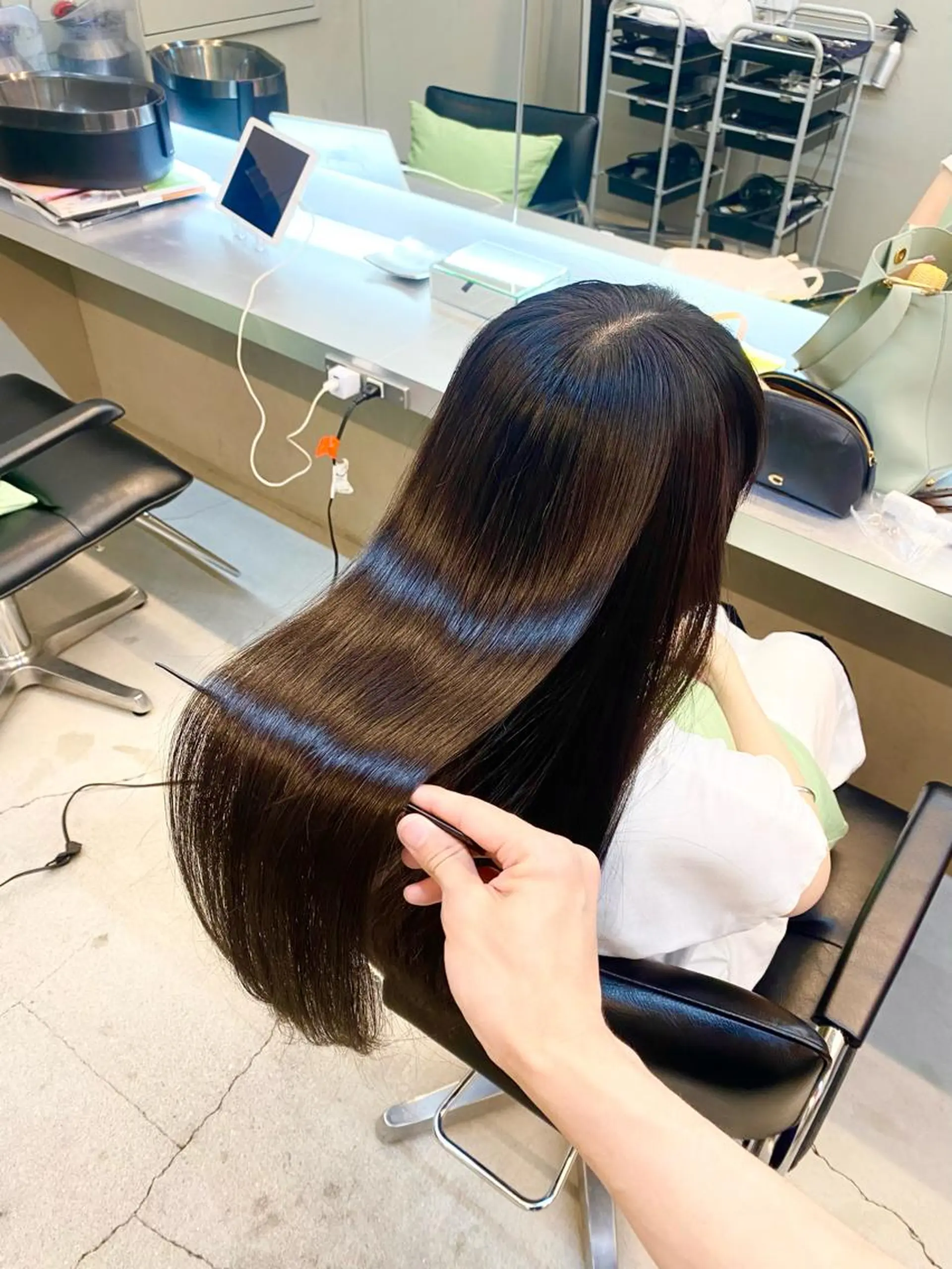 ロング パーマ 伸ばしかけ 縮毛矯正 酸性ストレート ストレートパーマ カット 縮毛矯正 トリートメント ✨髪質改善職人✨ デザインカラー/若林のヘアスタイル