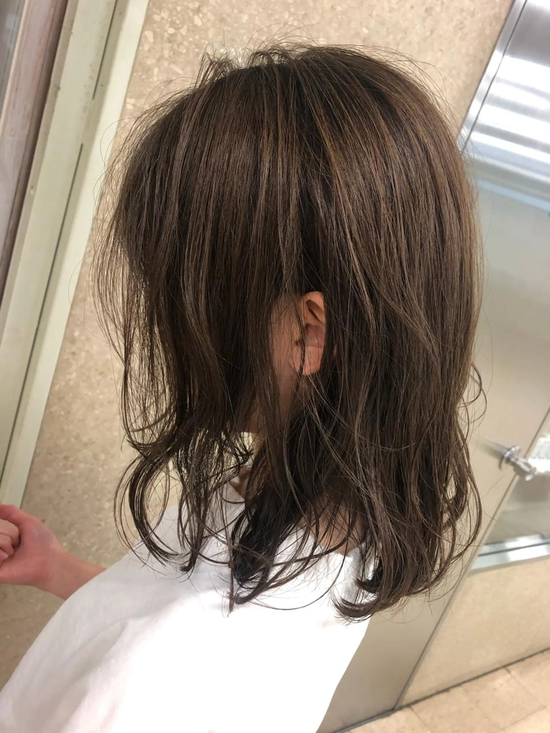 ミディアム カラー カット ヘアカラー トリートメント 菅村 勇亮のヘアスタイル