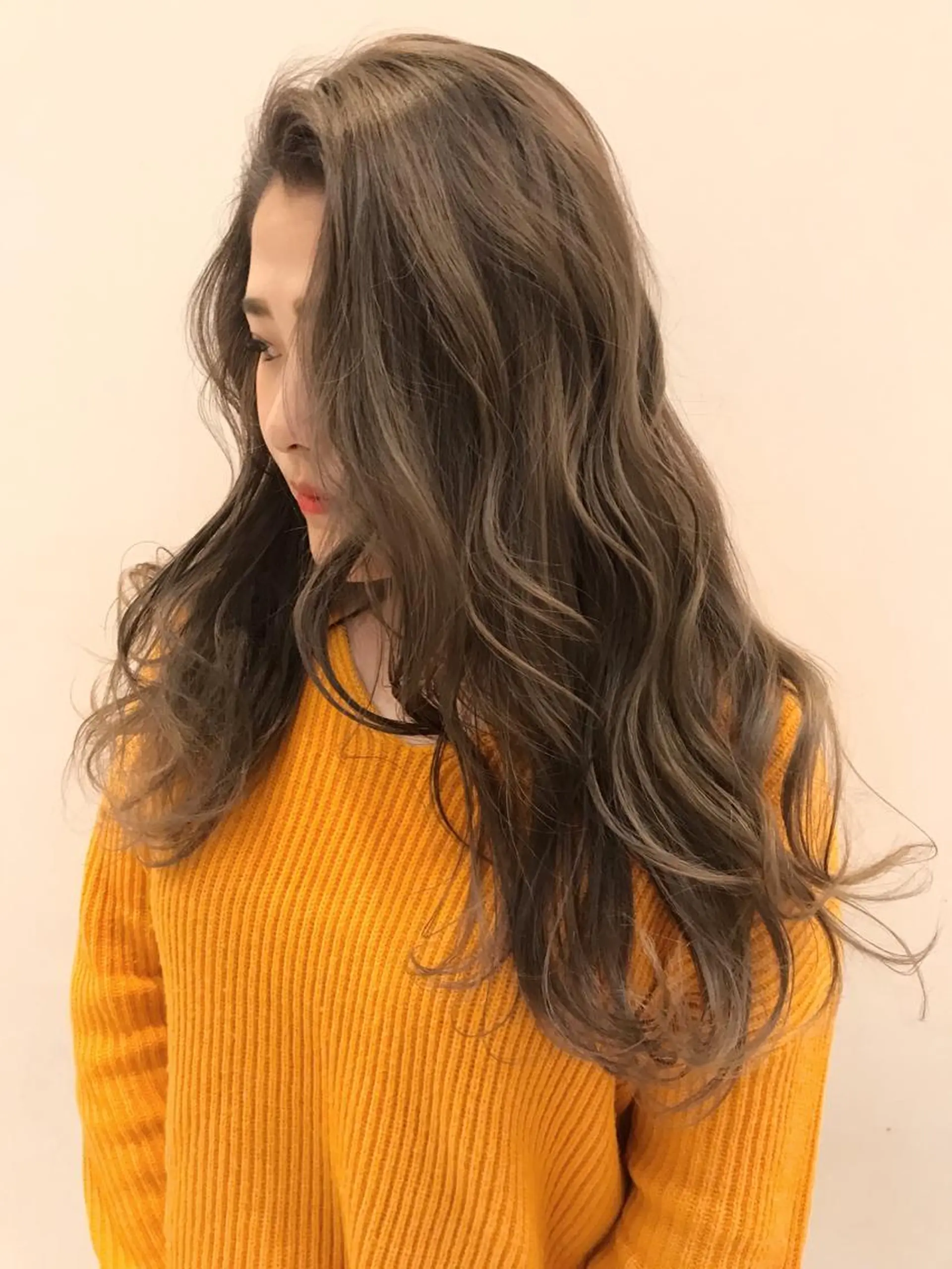 ロング カラー シールエクステ⭐️ オオミタクヤのヘアスタイル