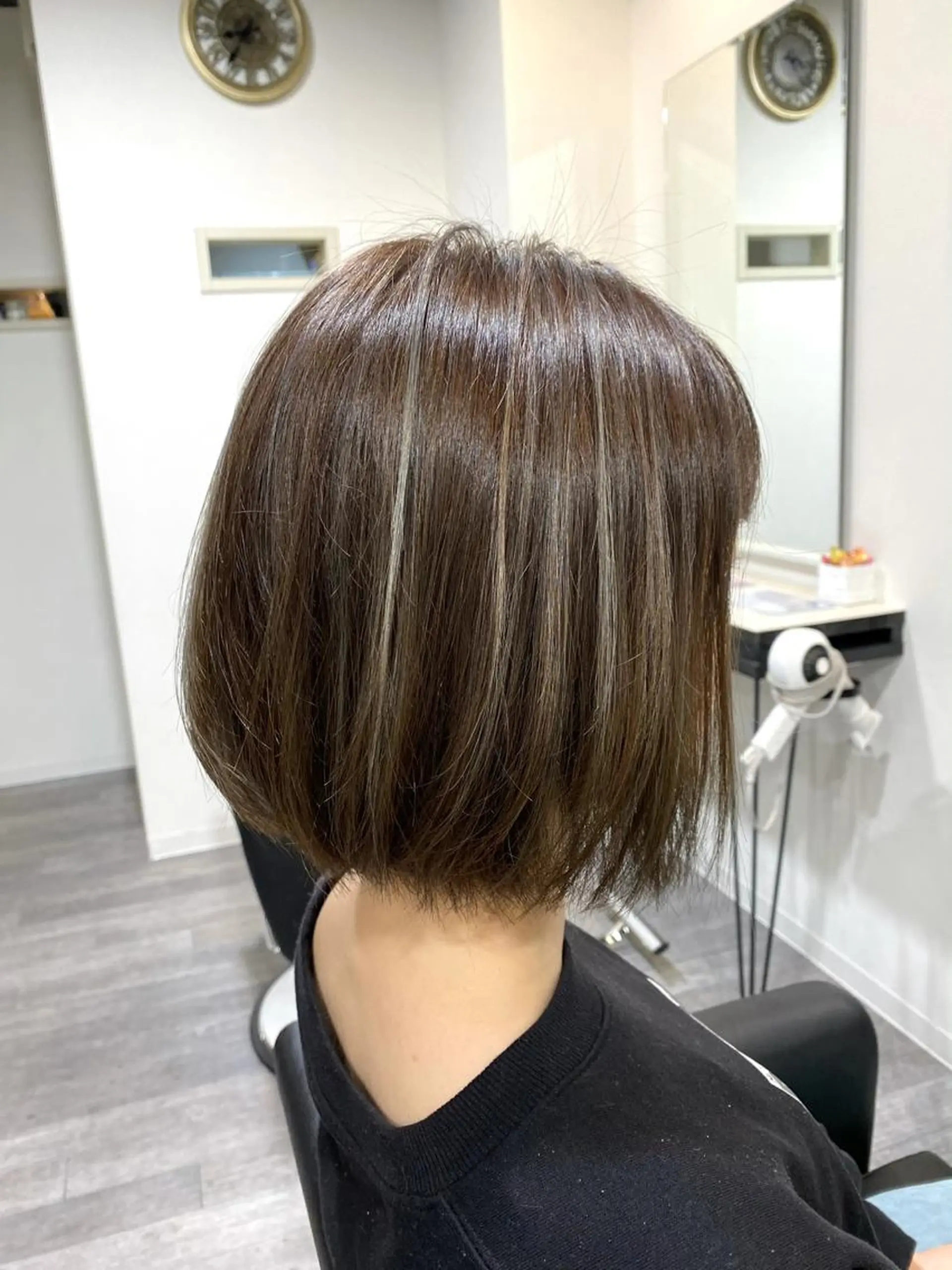 ショート カラー ハンサムショート アディクシーカラー バレイヤージュ ブリーチ ケアブリーチ ヘアカラー unpeu hair  二条所属・先着1名様限定 カット無料のヘアスタイル