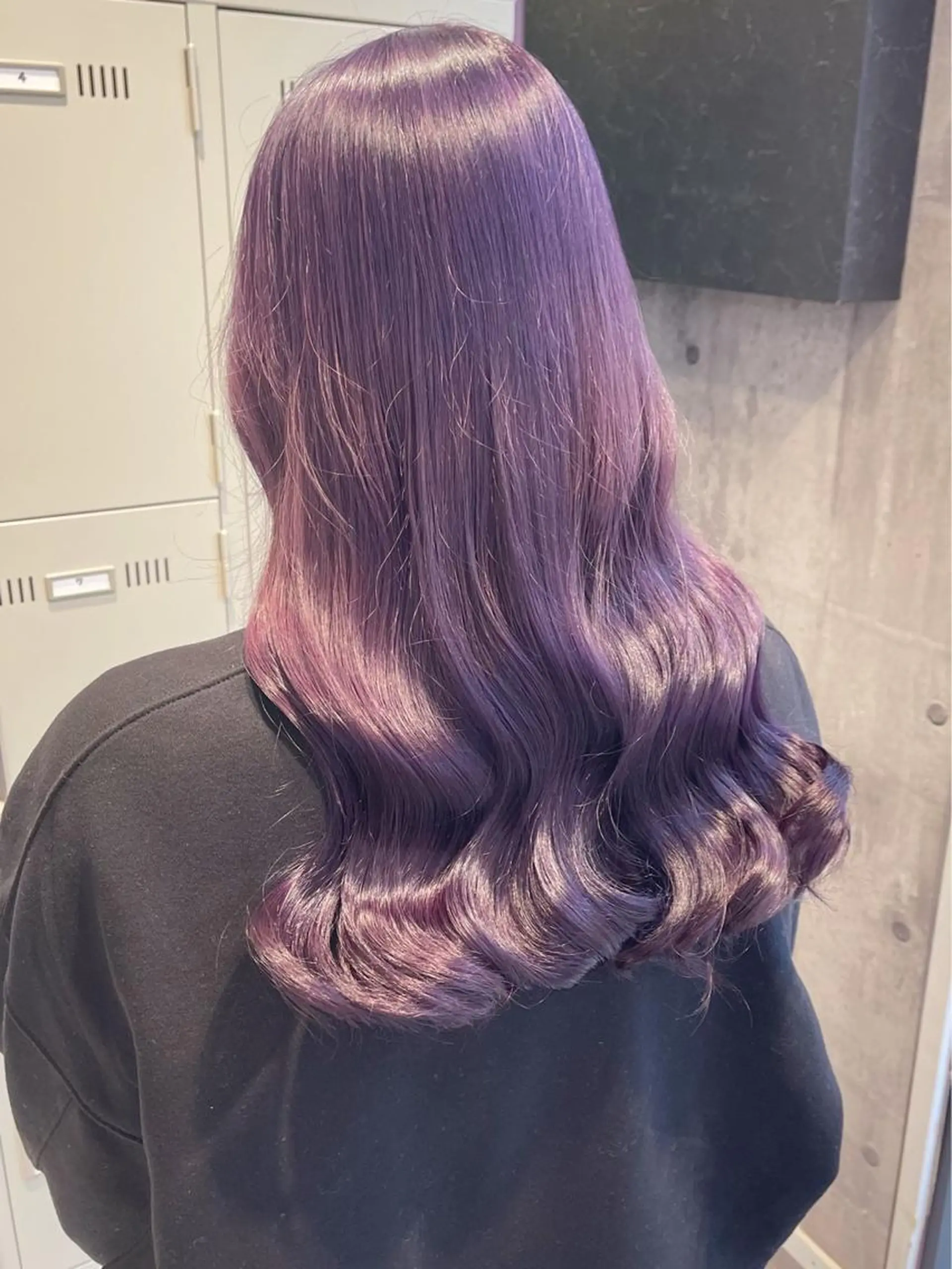 ロング カラー パーマ ヘアアレンジ メンズ キッズ ネイル マツエク・マツパ アイブロウ 🐺ウルフ×ハイトー ン🖤Yukinoのヘアスタイル