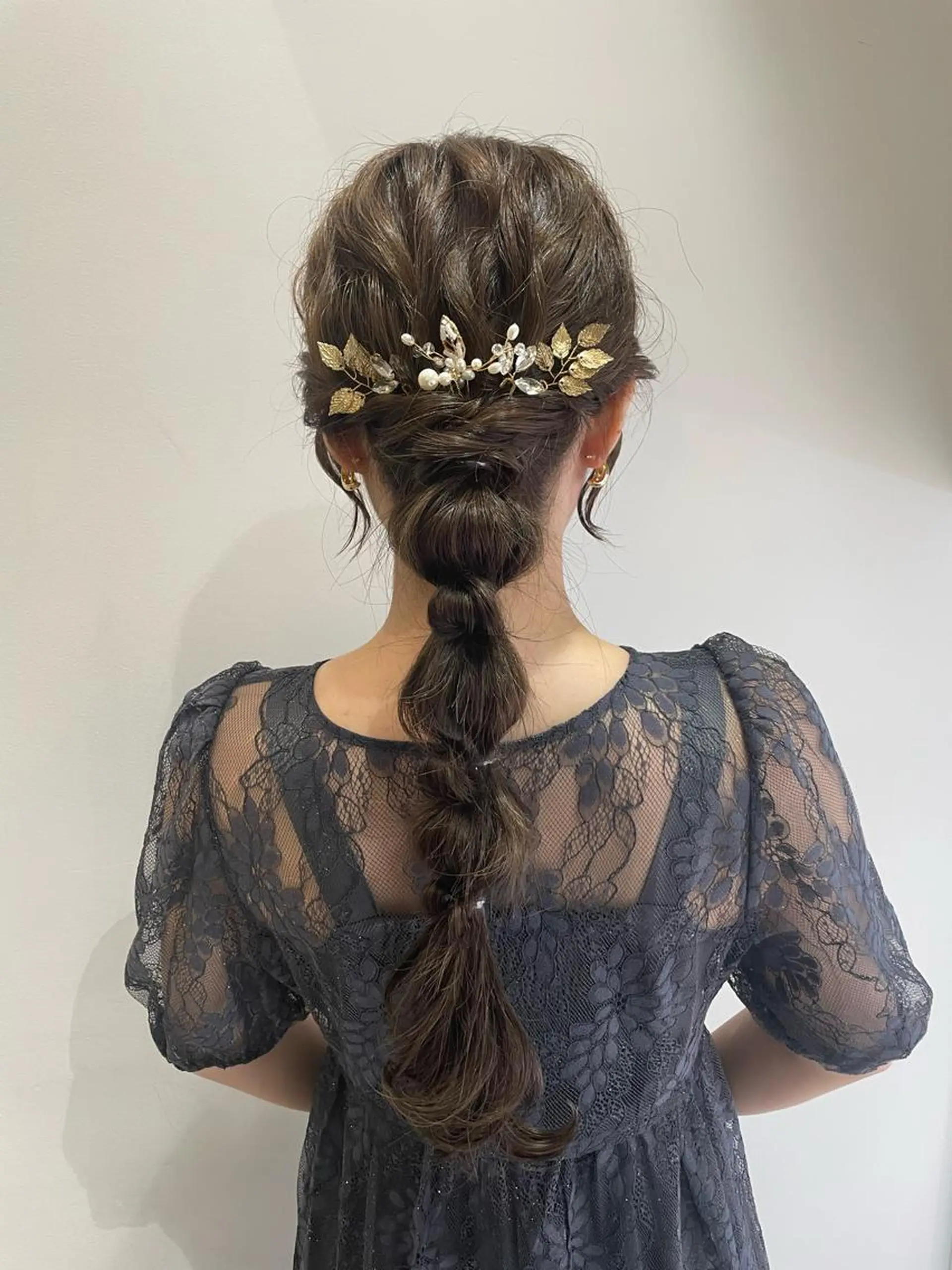 ロング ヘアアレンジ 玉ねぎヘアー ヘアセット 佐々木 芽衣のヘアスタイル