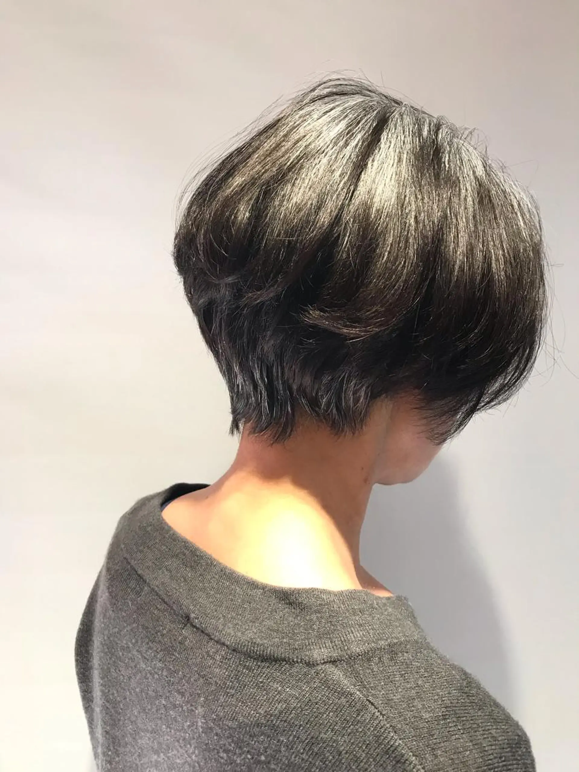 ショート BIANCO北堀江 AKANEのヘアスタイル