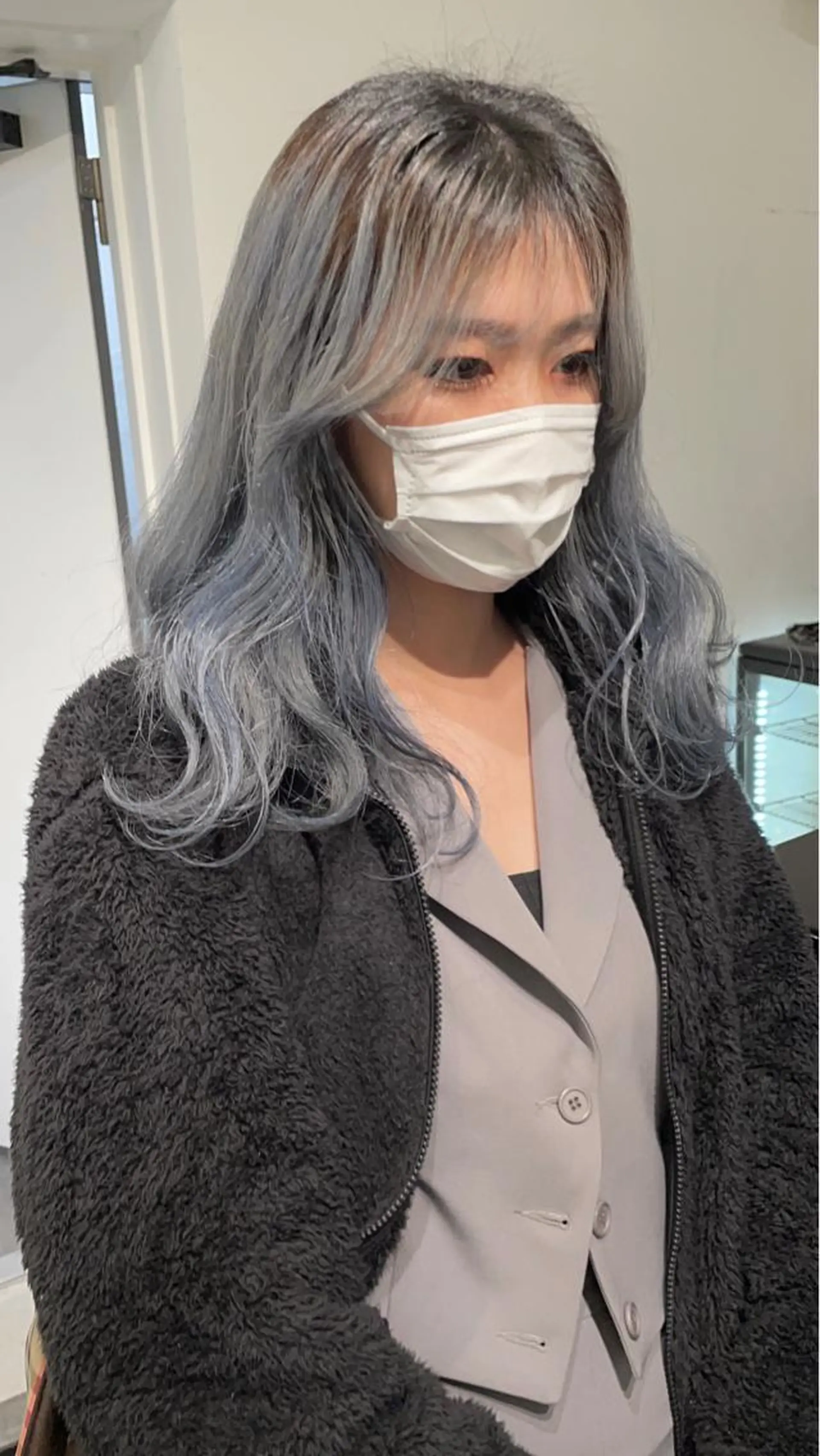 ロング カラー ヘアアレンジ ブリーチ ブルーカラー シルバー カット ヘアカラー トリートメント 💗艶髪ハイトー ンAYAKA💗のヘアスタイル