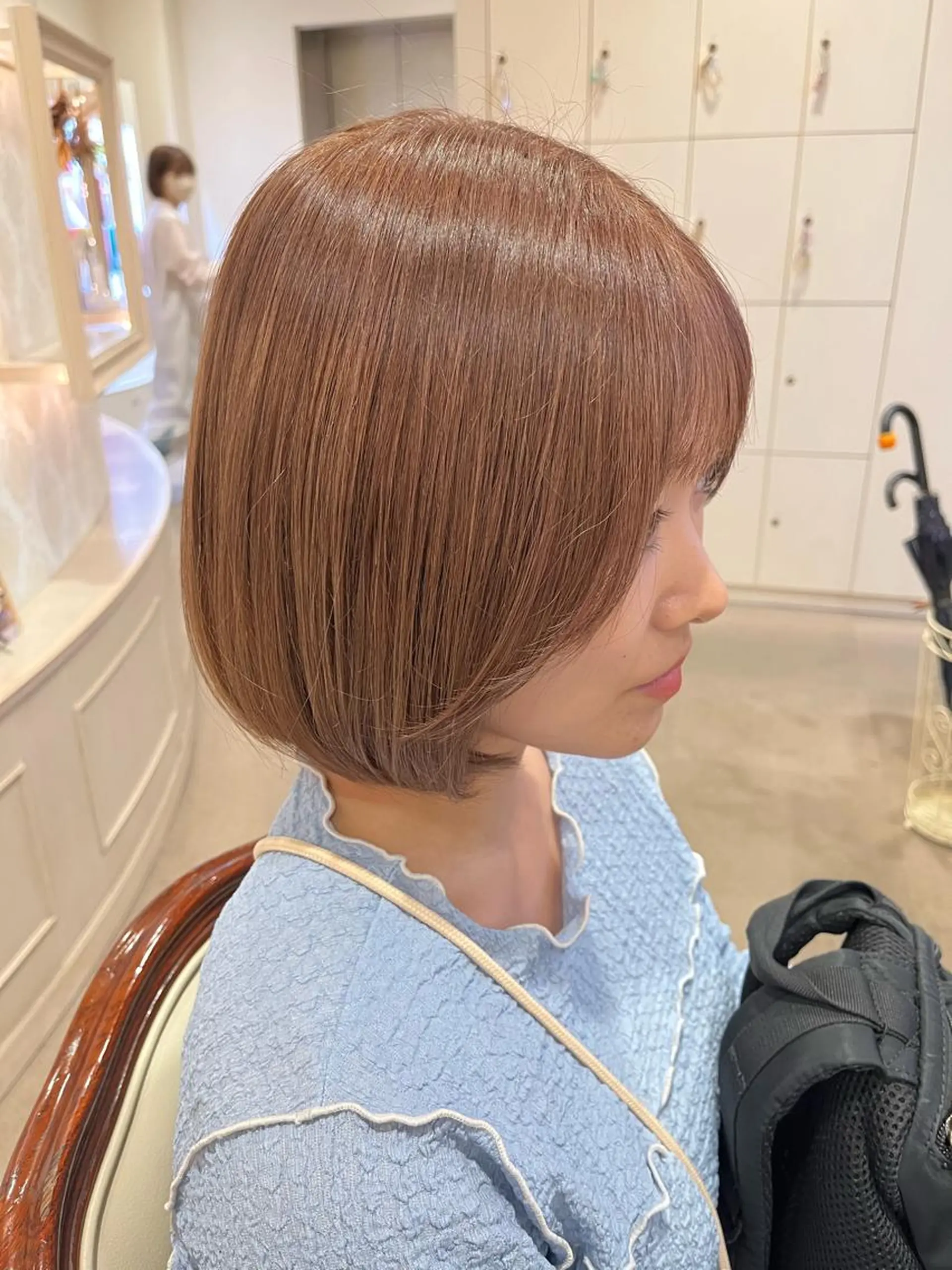 ショート カラー ヘアアレンジ ベージュカラー ブリーチ カット ヘアカラー サソウ ユリエ🥥のヘアスタイル