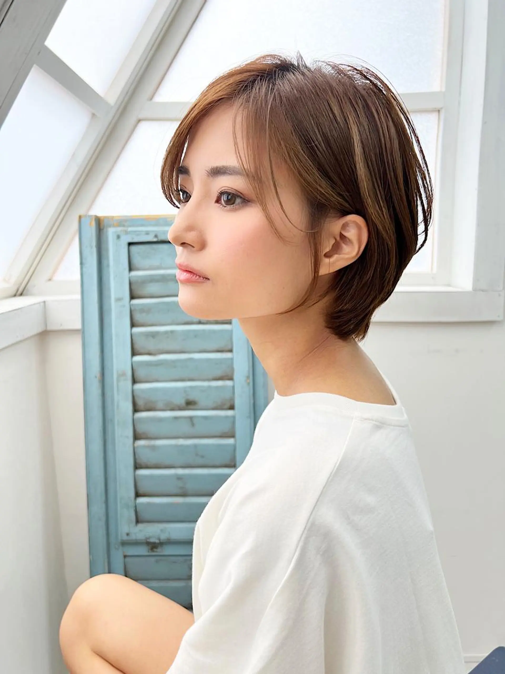 ショート 切りっぱなしボブ ショートボブ ボブ ハイライト シースルーバング 似合わせ/茅ヶ崎 スズキ タクマのヘアスタイル