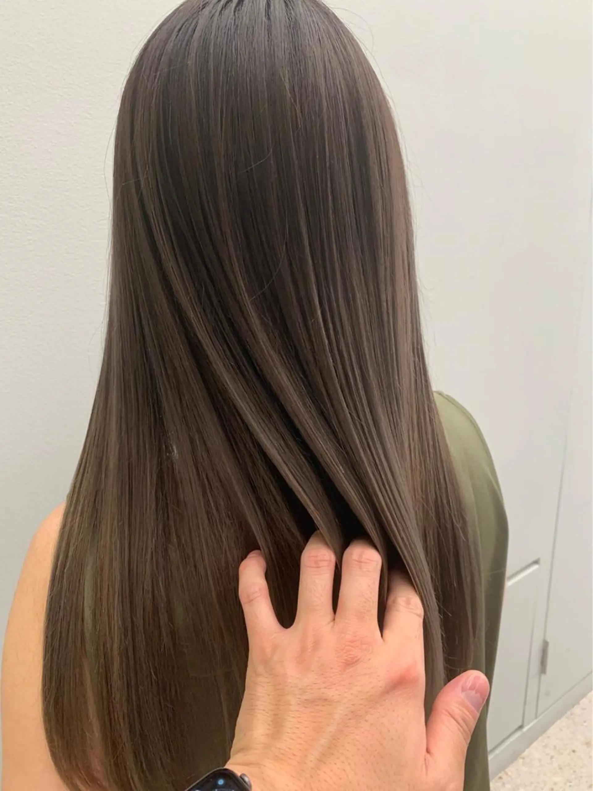 ロング 髪質改善 トリートメント 酸熱トリートメント トリートメント LEVIJU なつみのヘアスタイル