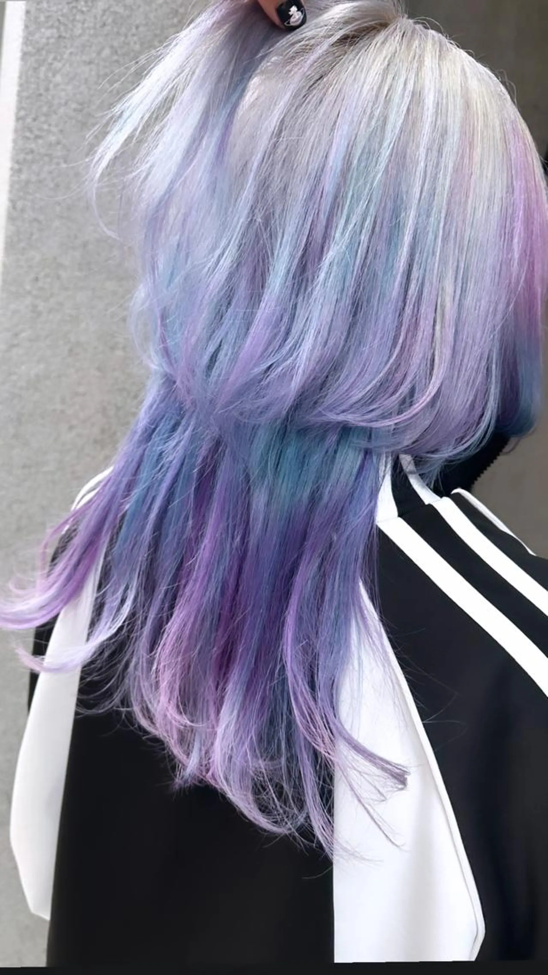 ミディアム カラー アッシュ アッシュグレー アッシュグレージュ バレイヤージュ ミストバング ヘアカラー トリートメント 🎀憧れ髪色再現🎀 /MANATOのヘアスタイル