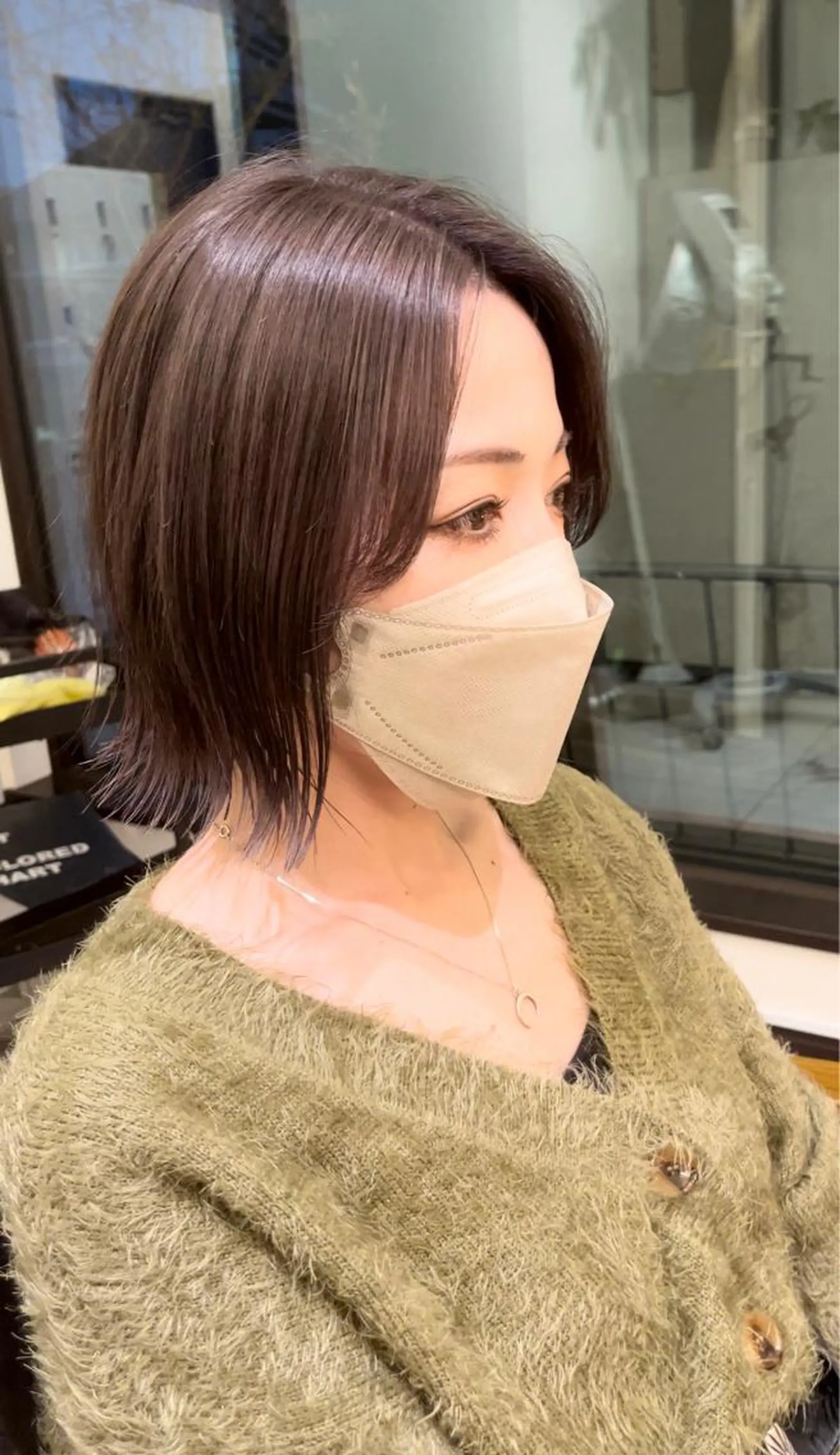ショート カラー 切りっぱなしボブ グレージュ ボブ カット ヘアカラー トリートメント GISELAジゼラ所属・手塚 亮汰のヘアスタイル