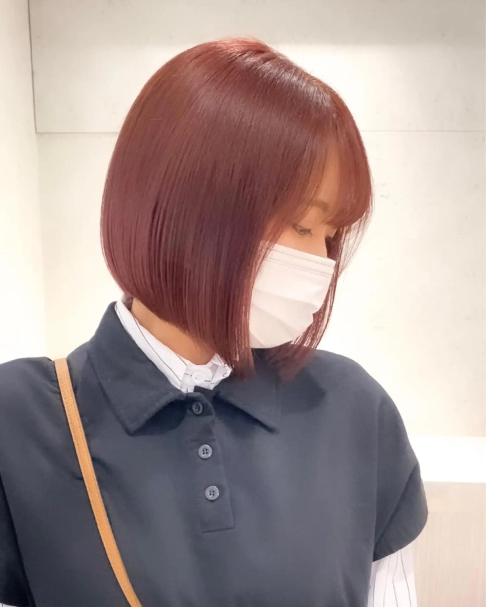 ショート カラー ブリーチ カシス ピンクカラー カットと縮毛矯正の匠 【こだま】のヘアスタイル