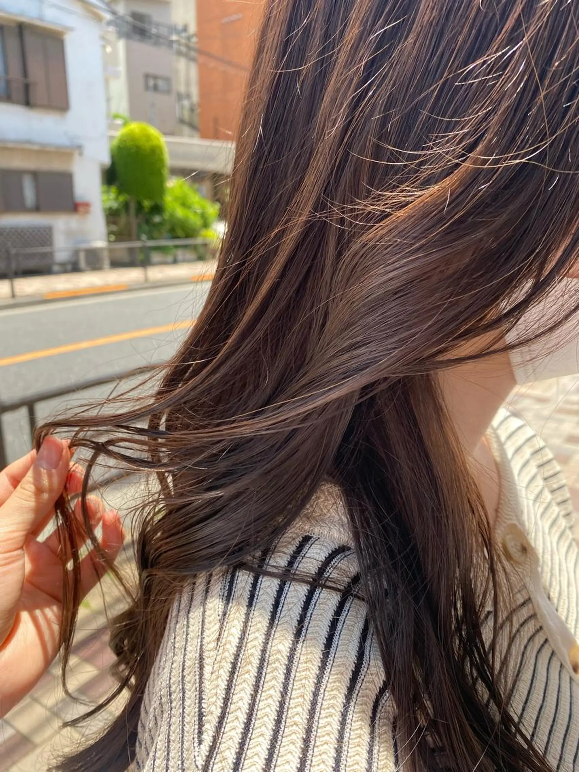 ロング カラー アッシュ アッシュブラウン ブラウンカラー トリートメント HOLIDAYS CARE&SPA所属・キクチ ホナミのヘアスタイル