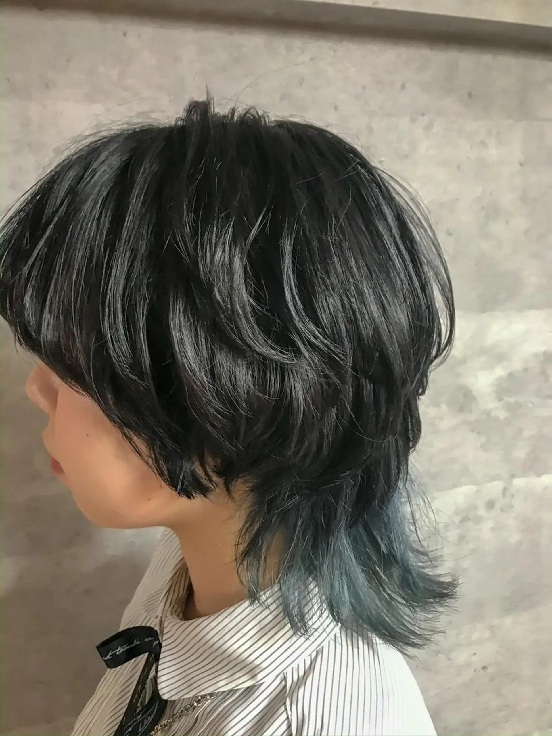 ミディアム カラー ウルフカット カット ヘアカラー トリートメント 久保亮太 /大人ショートのヘアスタイル