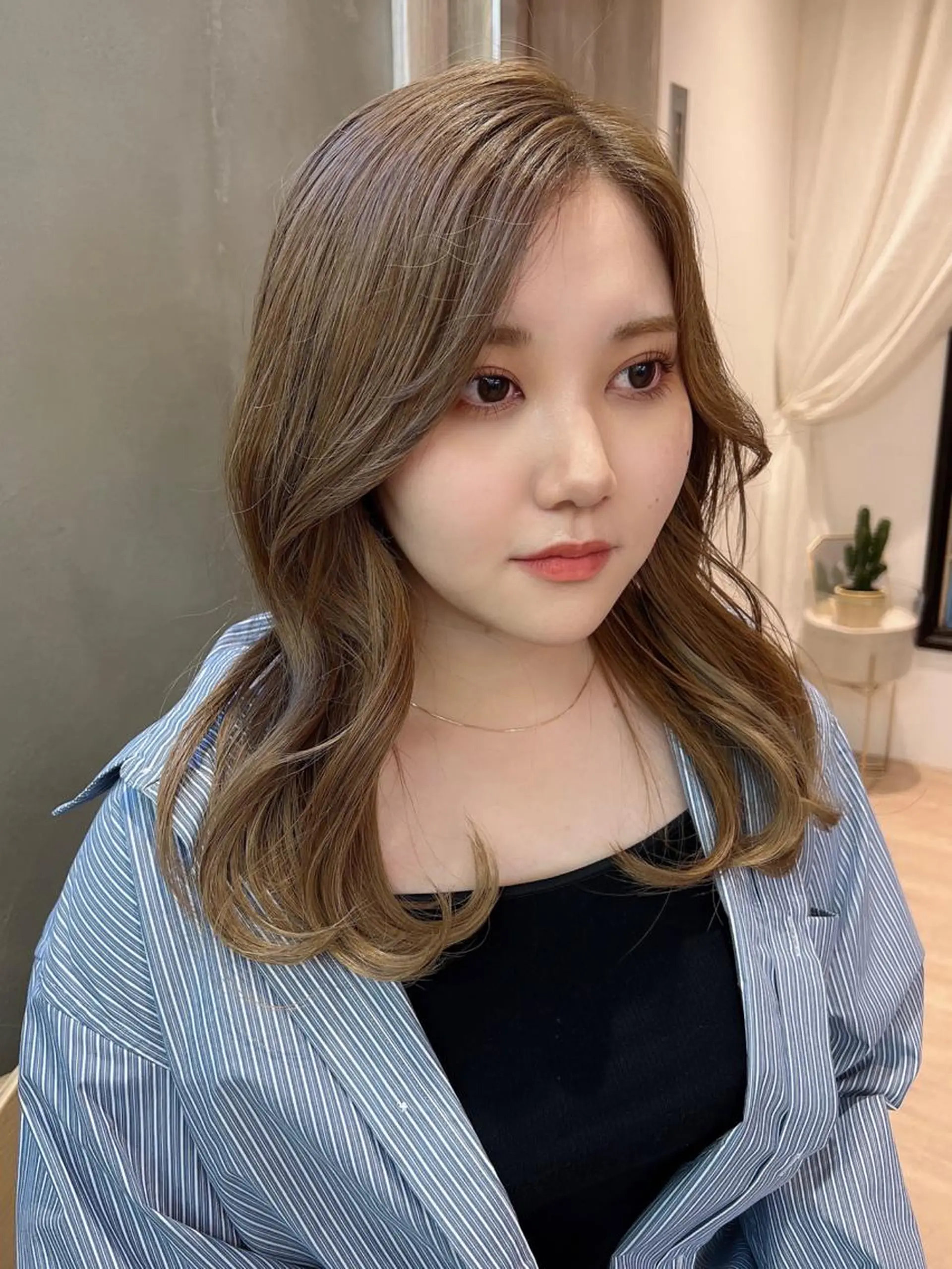 ミディアム カット ヘアカラー トリートメント 🌷韓国レイヤー/艶 カラー🇰🇷amiのヘアスタイル