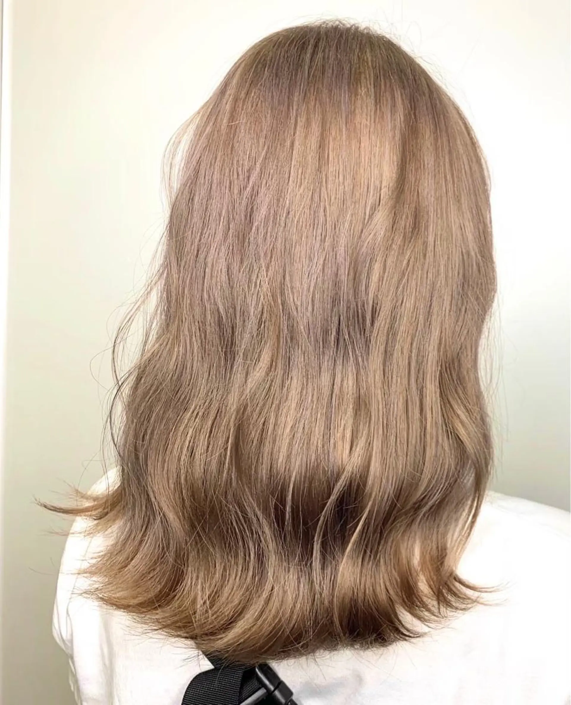 ミディアム アッシュ ヘアカラー トリートメント ヘッドスパ ヘアセット 山口 竣也のヘアスタイル