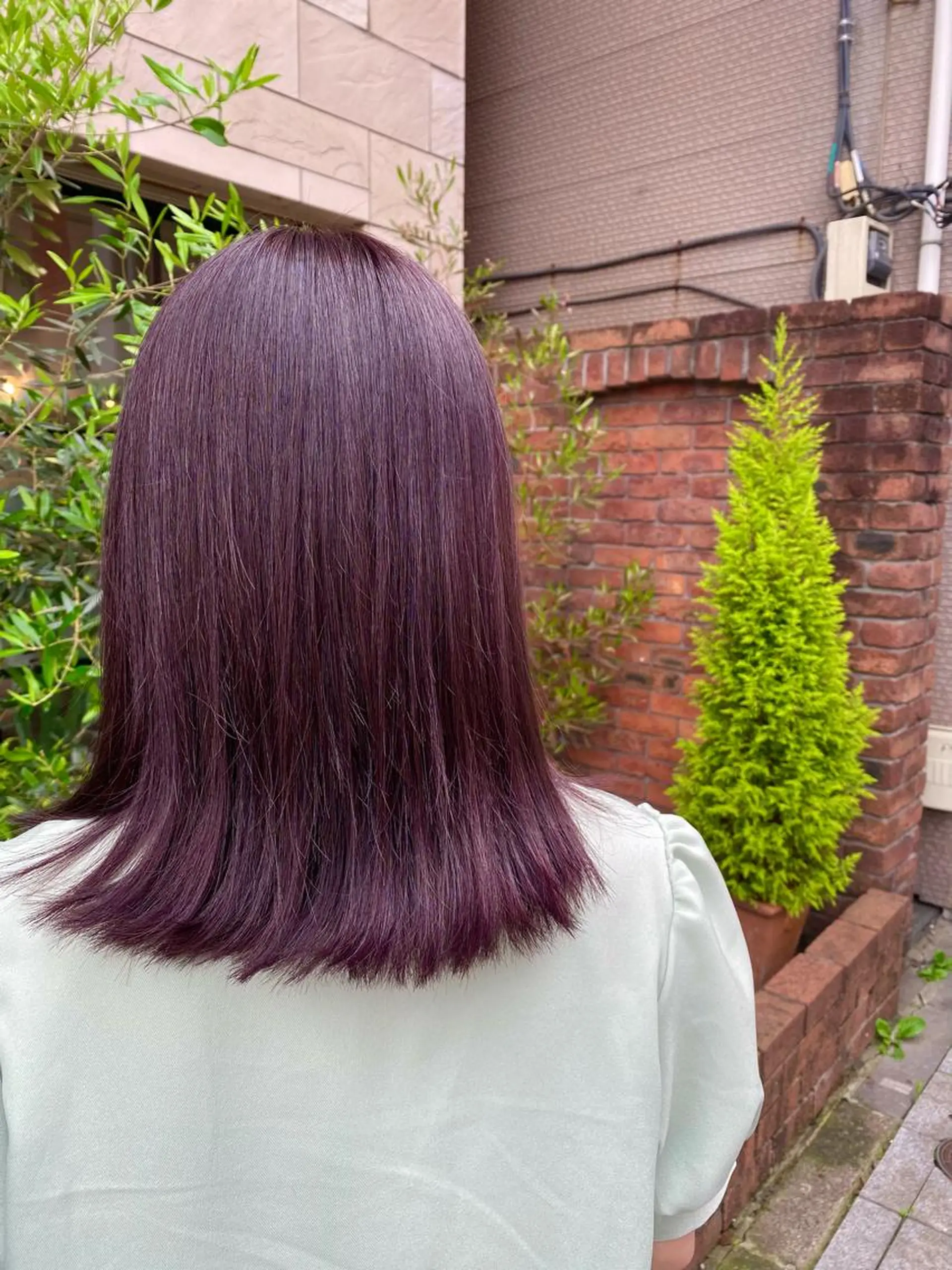 セミロング カラー バイオレットカラー 外ハネヘア ケアカラーリスト✂️ SHIAN   フジのヘアスタイル