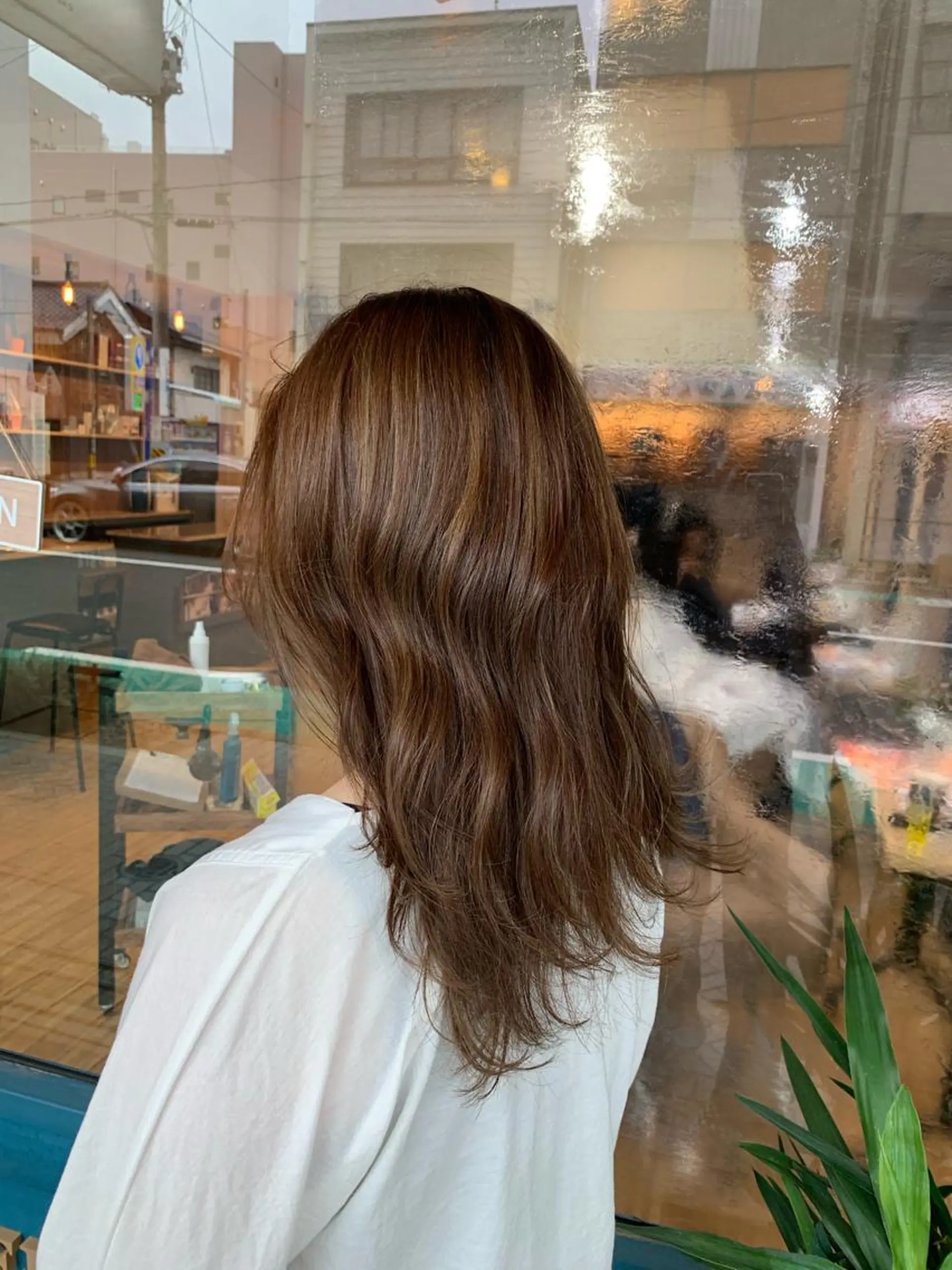 ロング カラー パーマ ヘアアレンジ ハイライトカラー ハイライト 佐藤 実咲のヘアスタイル
