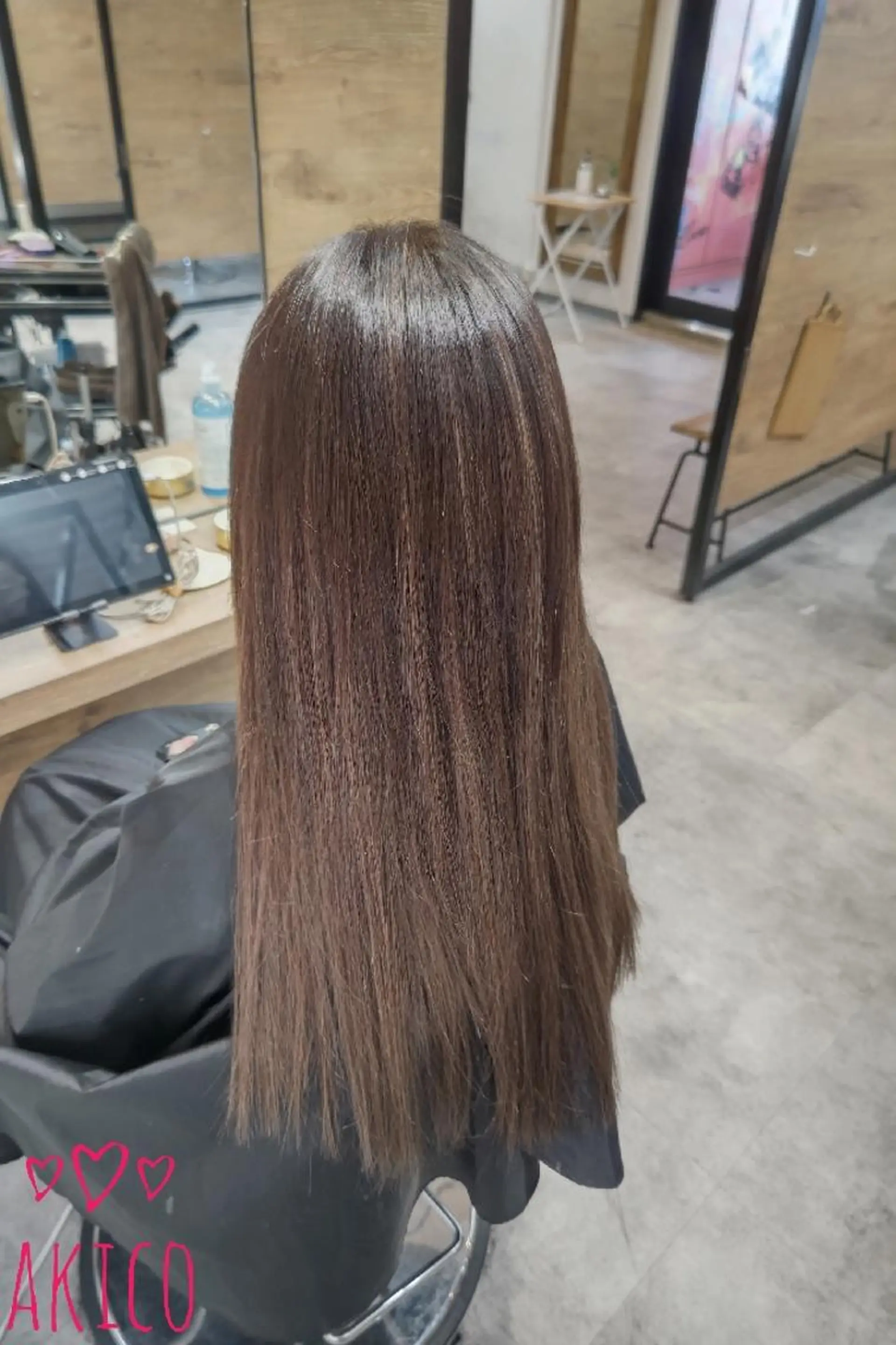 ミディアム シールエクステ ボブ エクステ カット エクステ ヘアセット LUXBE GALLERY なんば駅前店所属・ラックスビーギャラリ ー AKICOのヘアスタイル