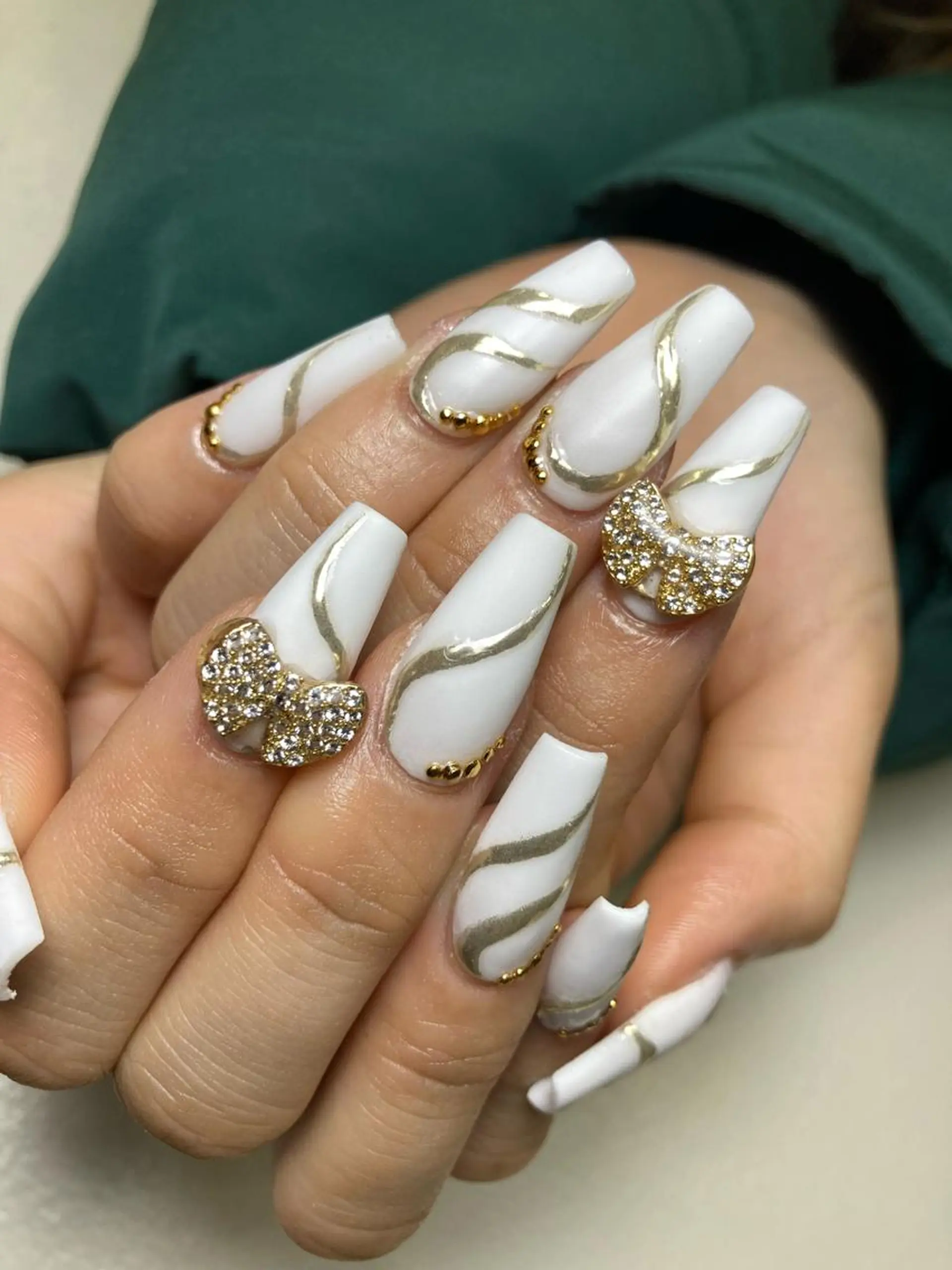 ネイル nailALBA 安蒜良彰のネイルデザイン