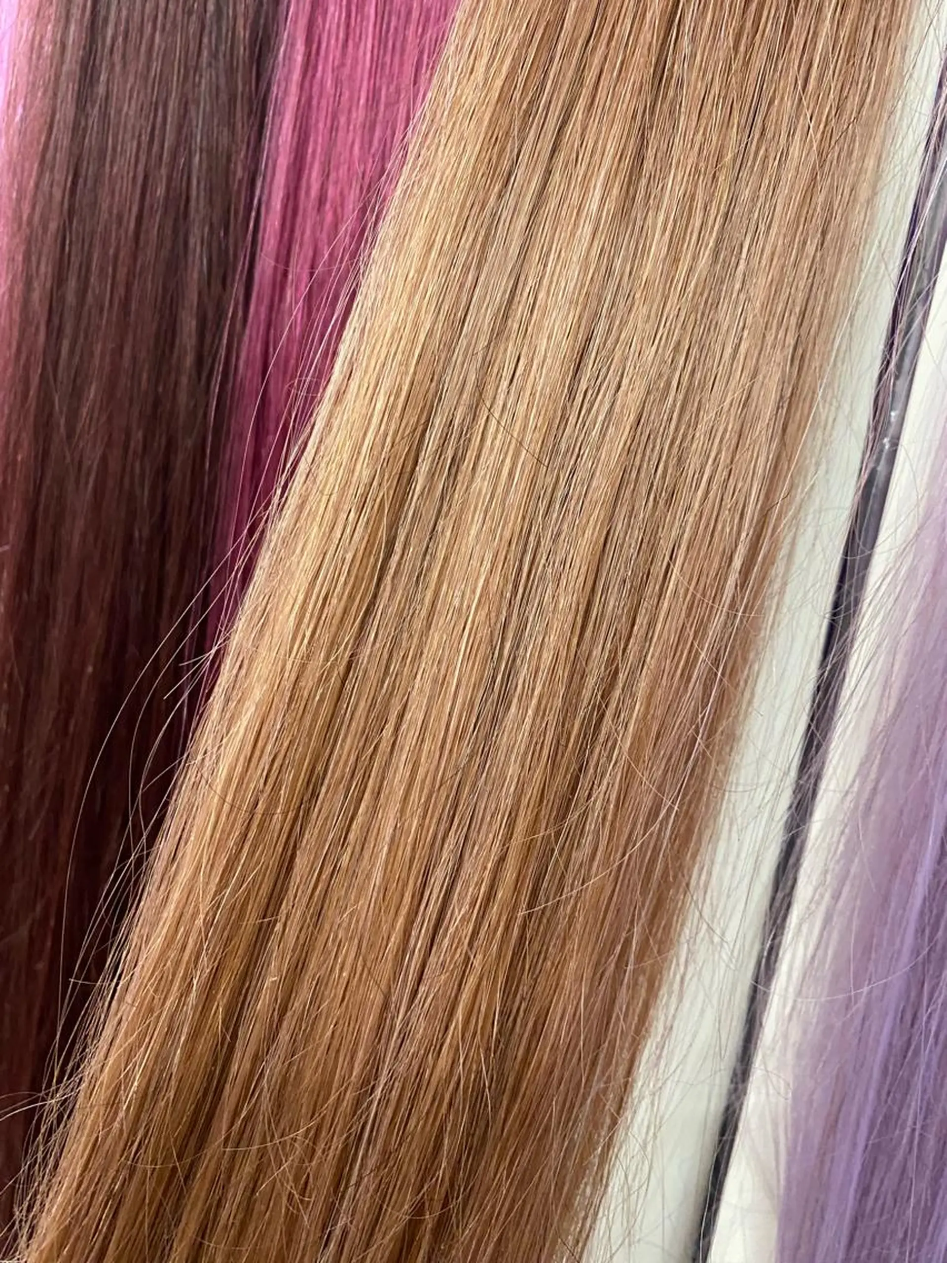 ロング ヘアアレンジ ネイル マツエク・マツパ アイブロウ KITTY 立川のネイルデザイン