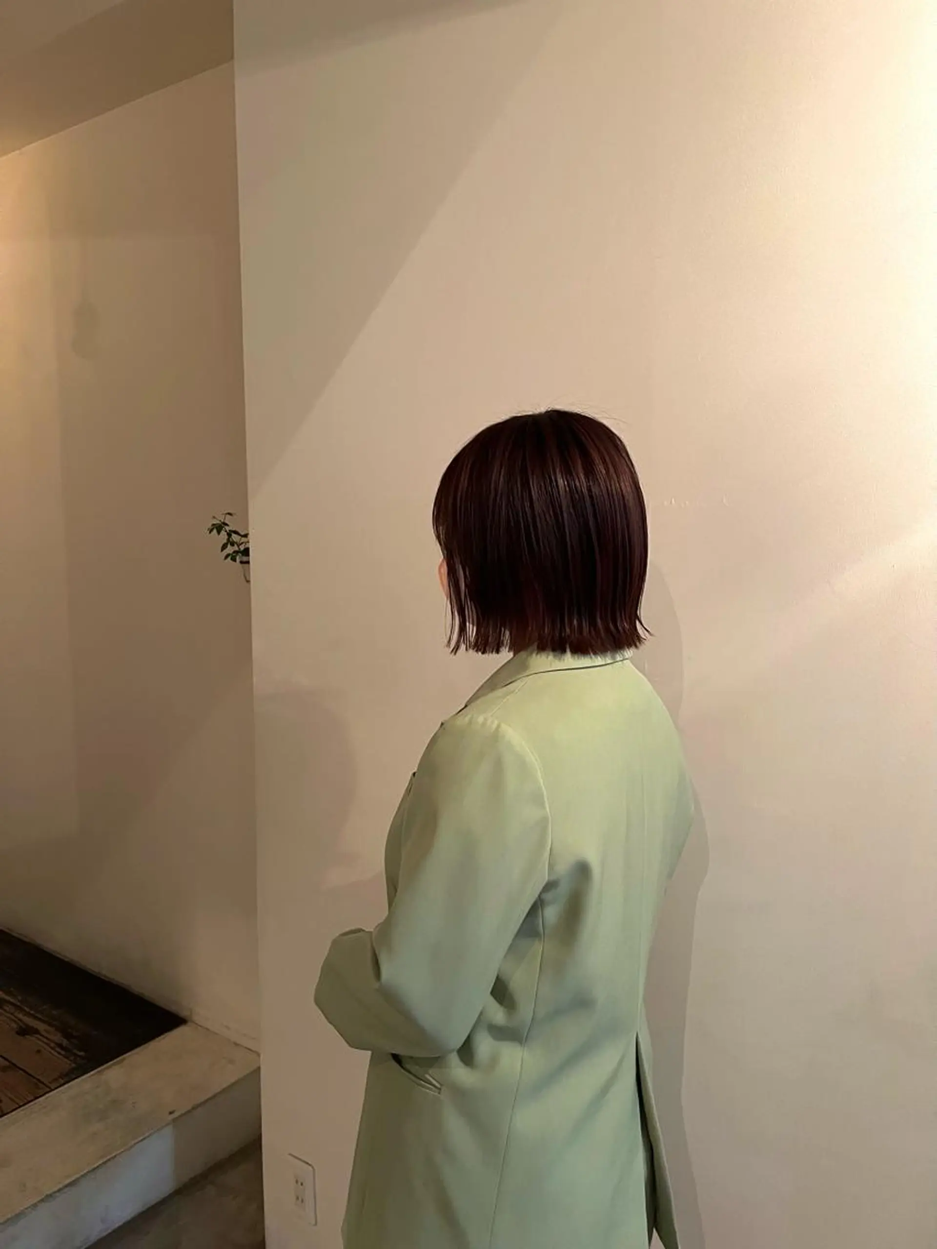 ショート カラー ボルドーカラー ボブ 外ハネヘア 前川 華恋 / room3のヘアスタイル