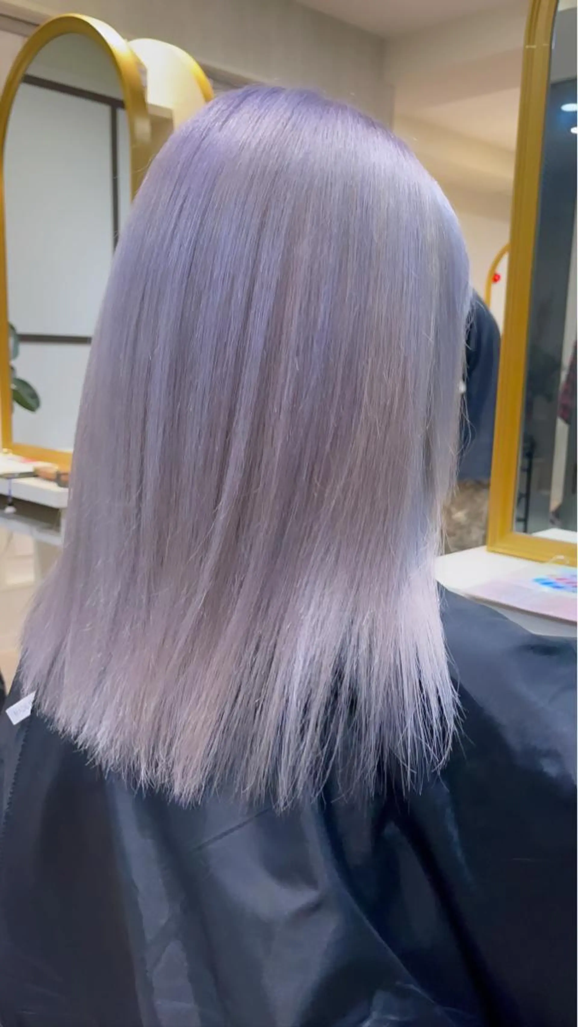 ロング パープルカラー BRIDGE HAIR所属・BRIDGE あきらのヘアスタイル