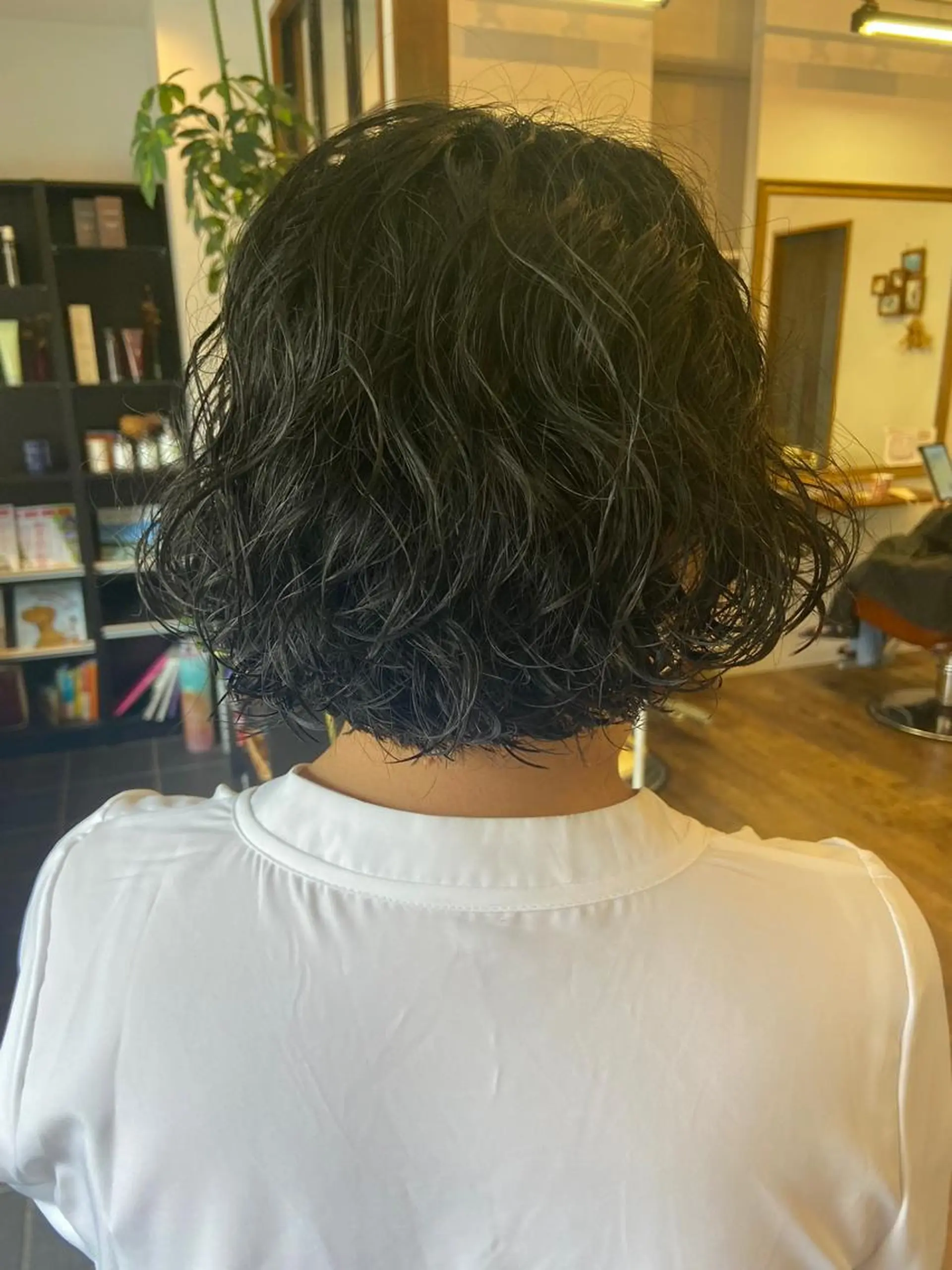 ミディアム パーマ ミディアムパーマ sola方南町所属・原一真/ 外国人ショートヘアのヘアスタイル