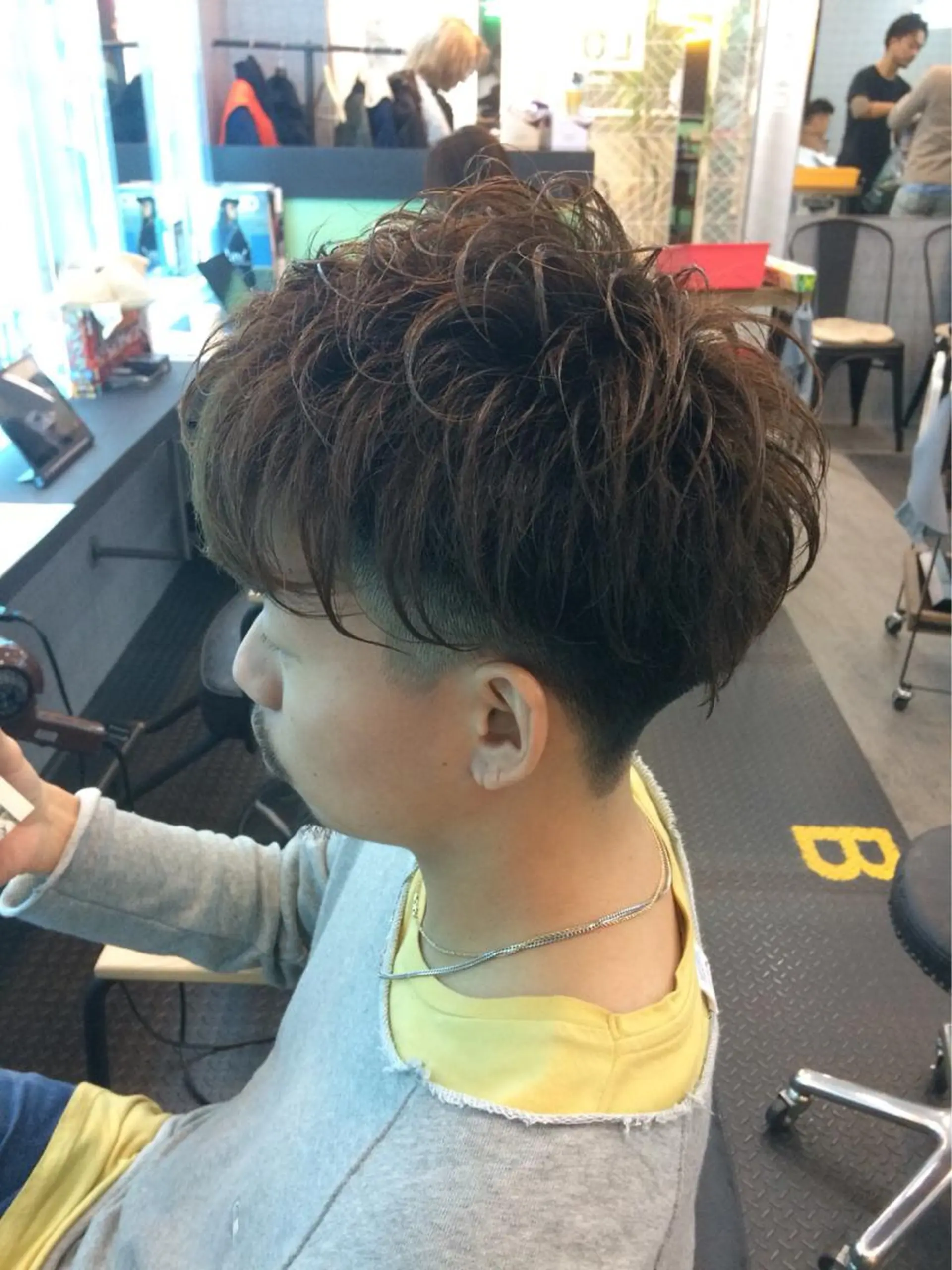 パーマ メンズ メンズパーマ 刈り上げ hair studio nico所属・田中 健太郎のヘアスタイル