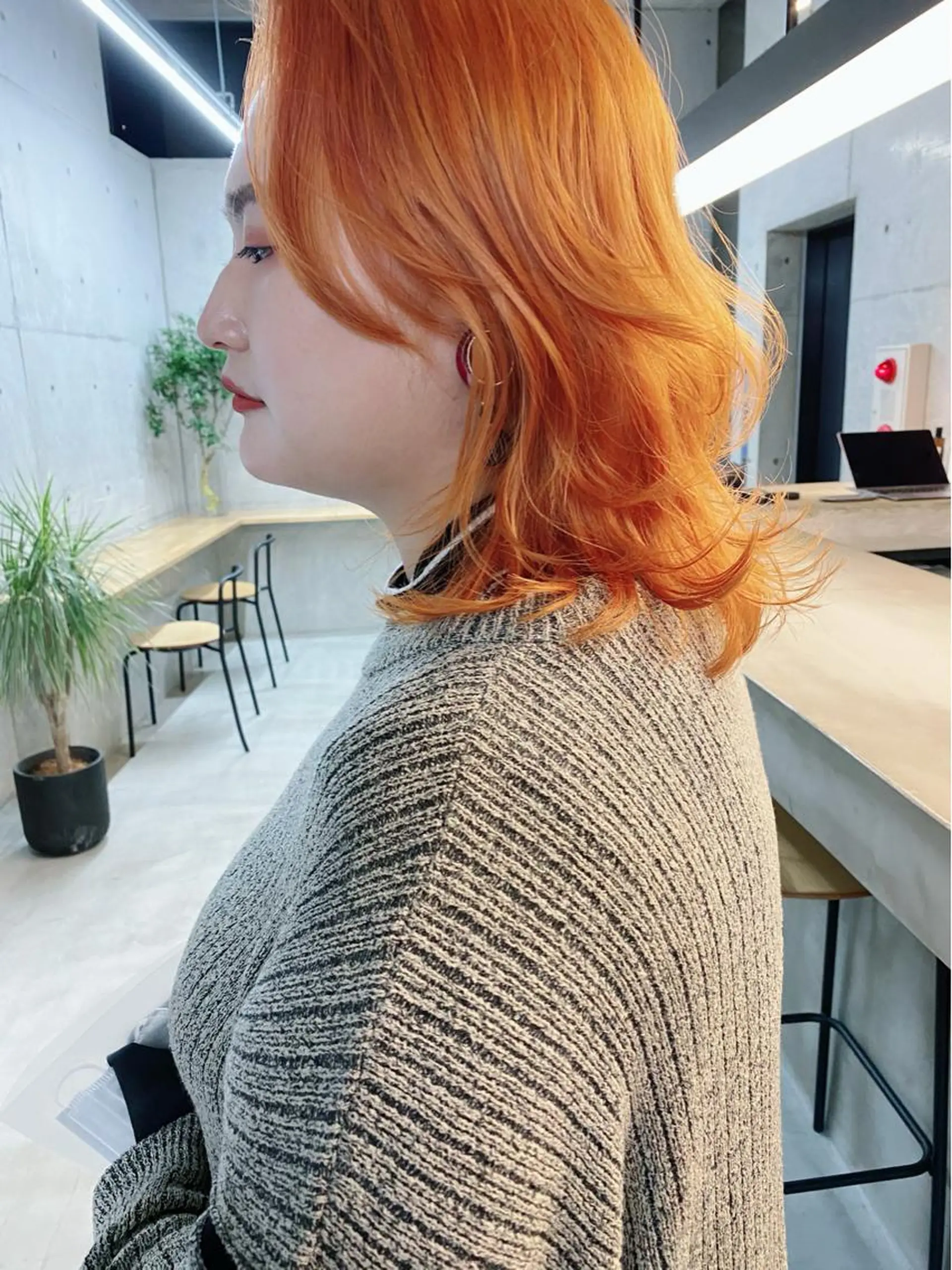 ミディアム カラー ヘアアレンジ ブリーチ オレンジ son hair HIROEのヘアスタイル