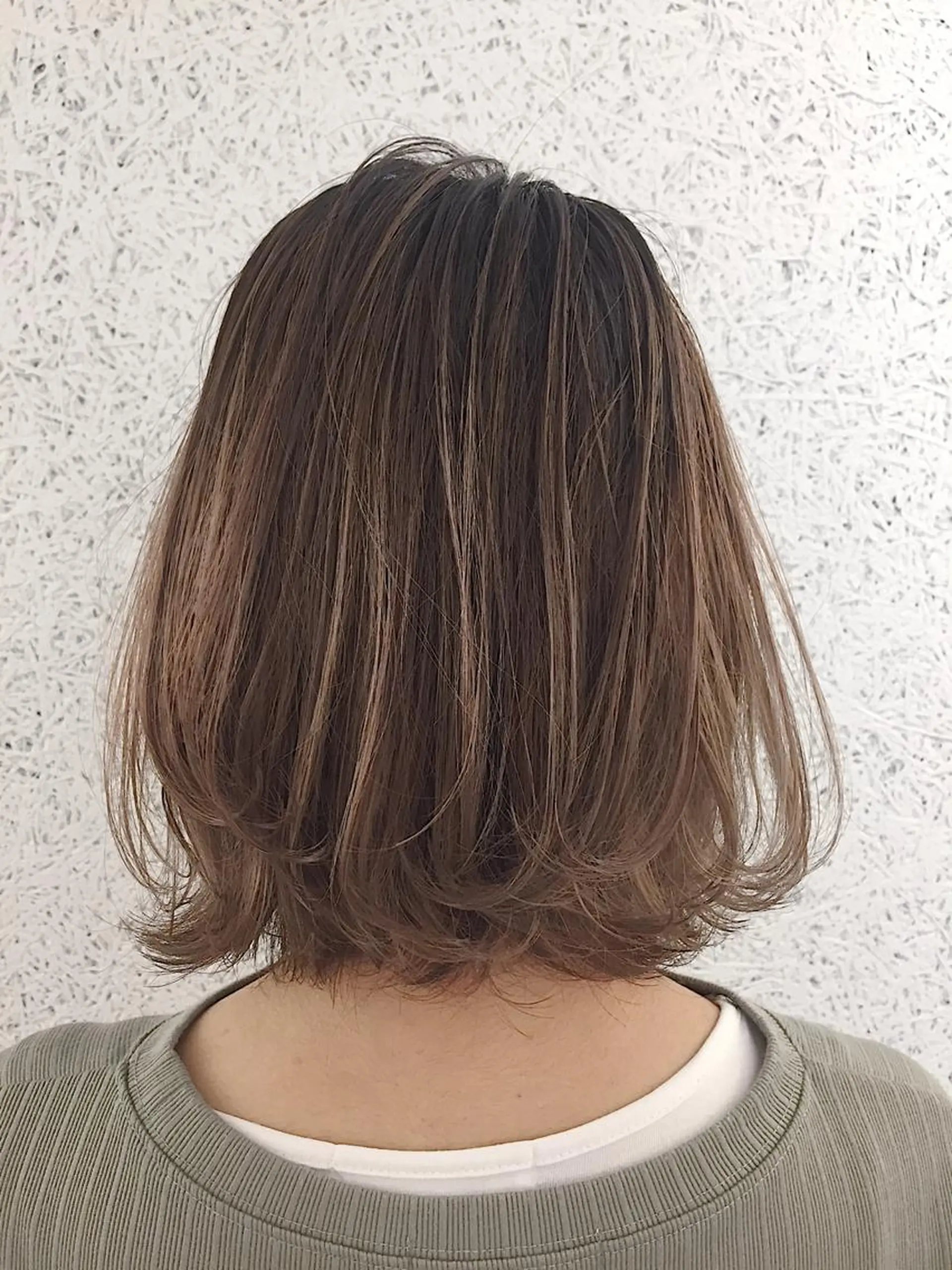 ミディアム カラー ヘアアレンジ ブリーチ ケアブリーチ グラデーションカラー グレージュ ハイライトカラー ヘアカラー トリートメント ヘアセット ✨ハイクオリティ✨ 山本香也のヘアスタイル