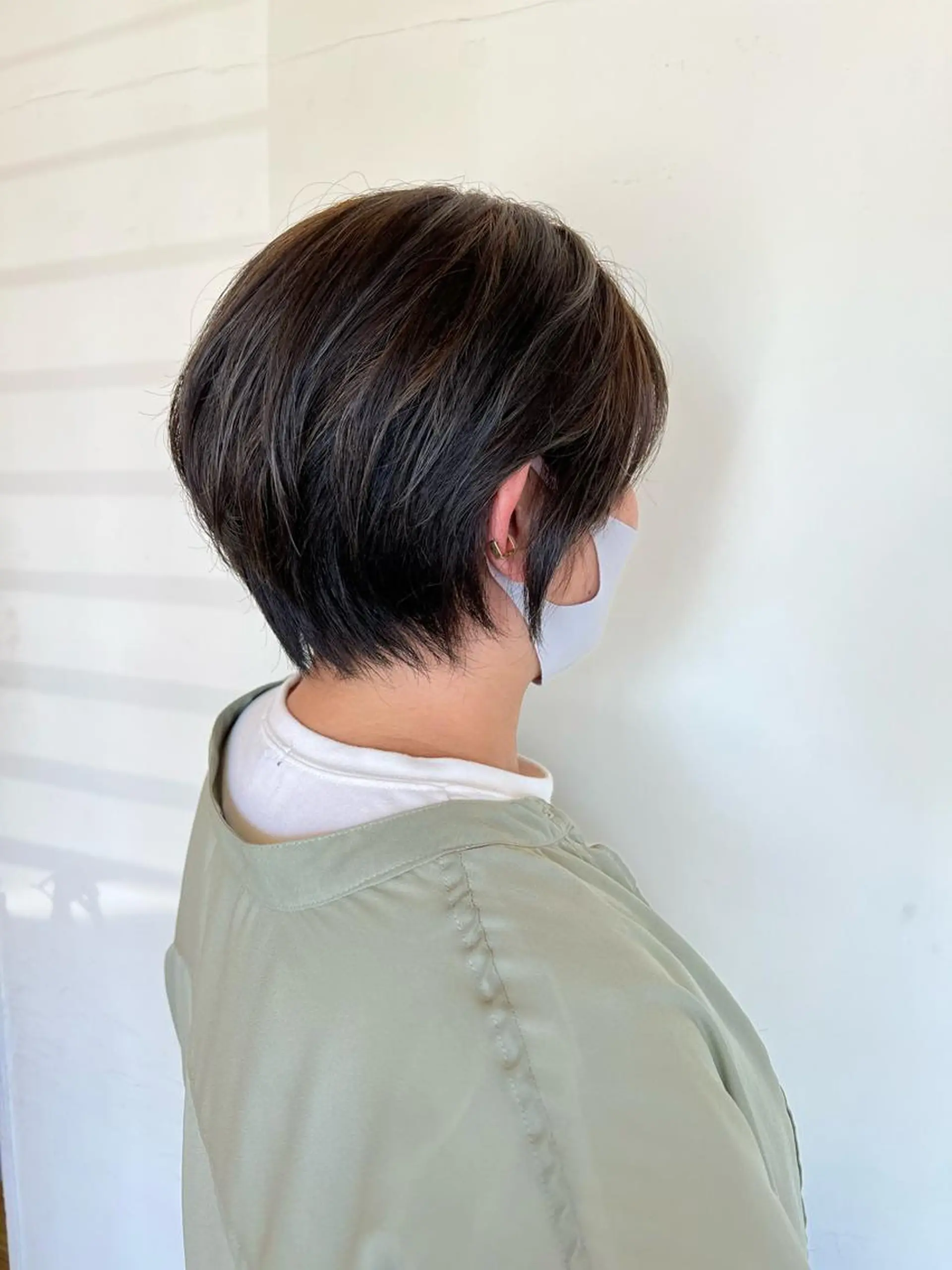 ショート カラー ハイライトカラー くびれヘア ハイライト ショートヘア カット ヘアカラー トリートメント 大石 祐那のヘアスタイル