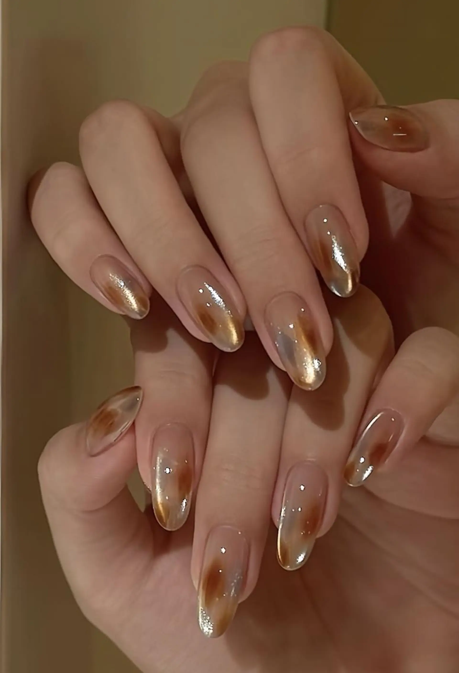 ネイル ハンドネイル ハンドケア Demure Amyのネイルデザイン