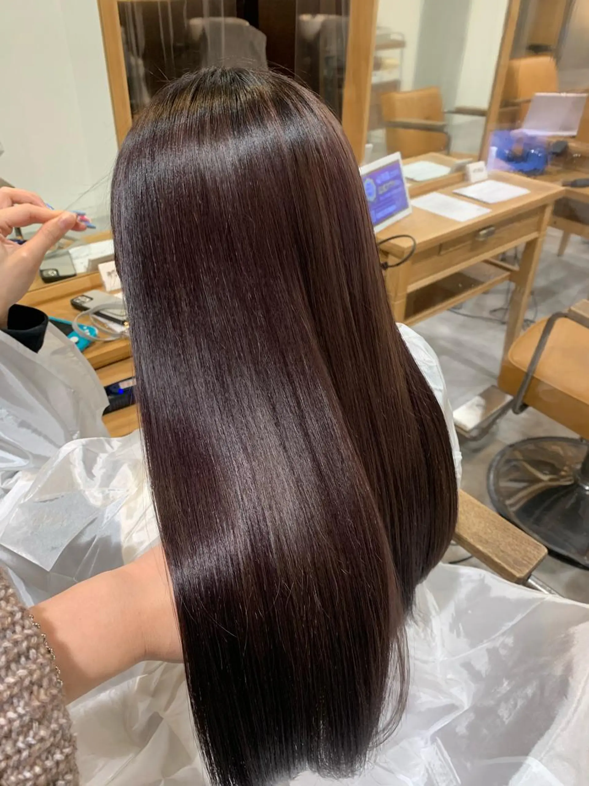 ロング カラー ベージュカラー カット ヘアカラー 福崎 真奈のヘアスタイル