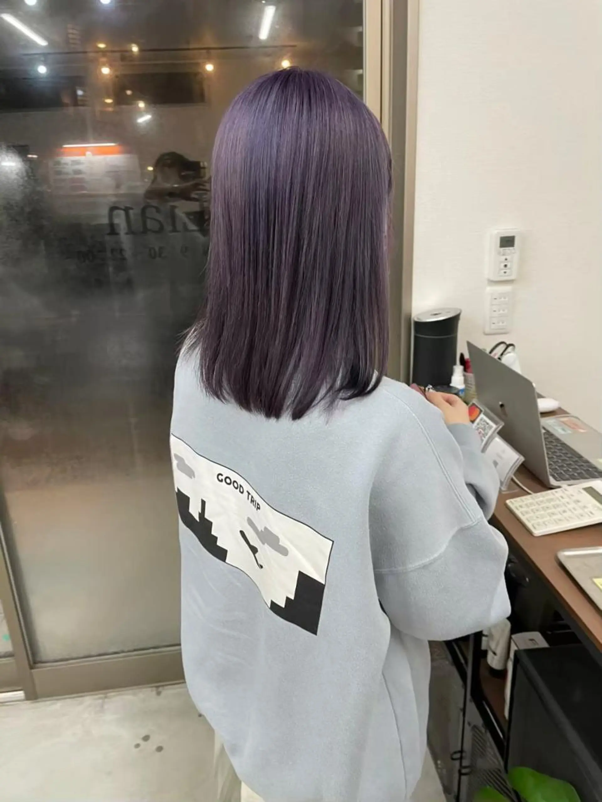 ミディアム カラー パーマ ヘアアレンジ ネイル マツエク・マツパ アイブロウ ショートボブ ミディアムパーマ バレイヤージュ ブリーチ ケアブリーチ カラー特化サロン大阪 ルービック江坂/新城のヘアスタイル