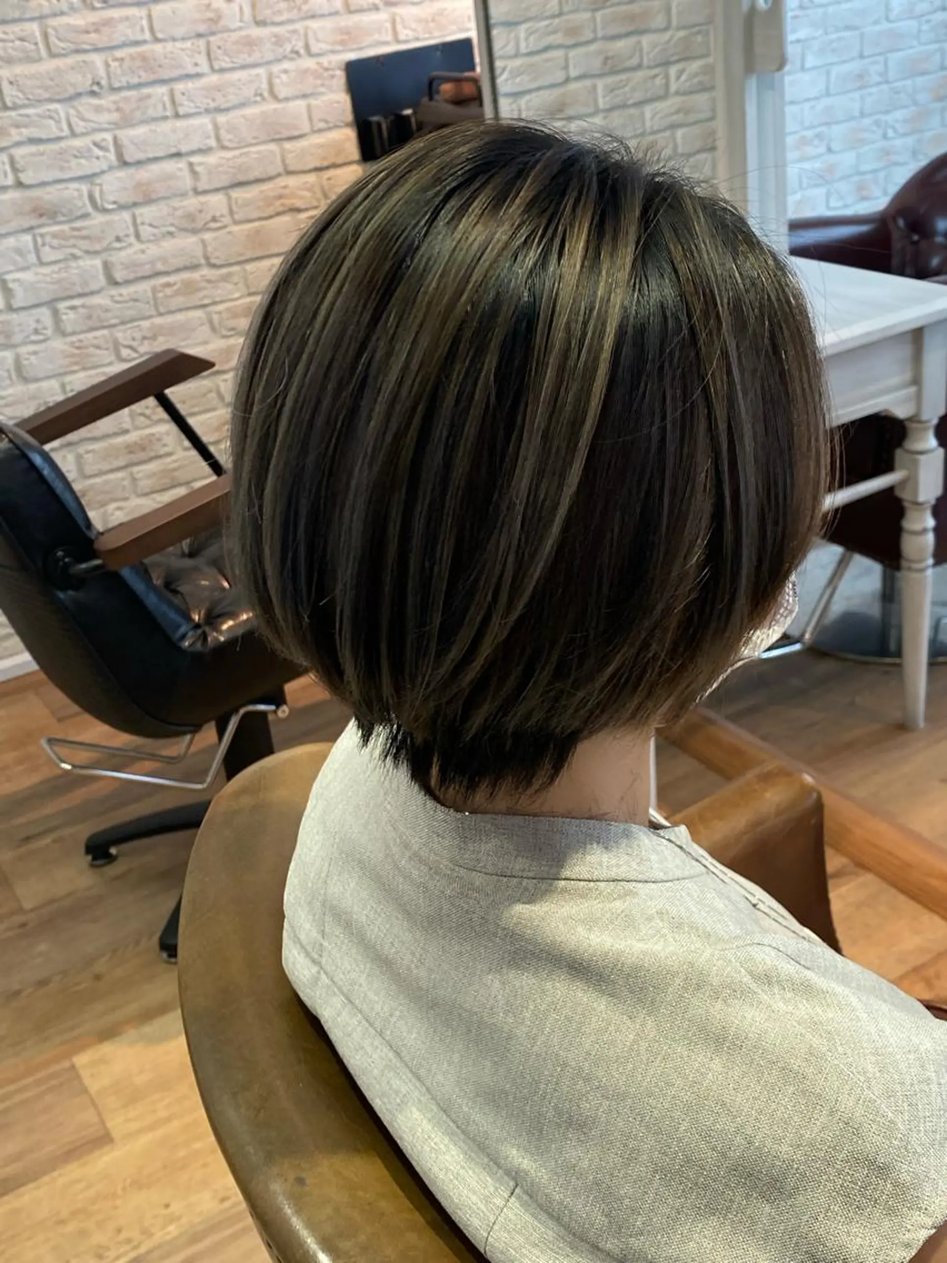 ショート レイヤーカット ショートヘア カット ヘアカラー アンソニー ショウゴのヘアスタイル