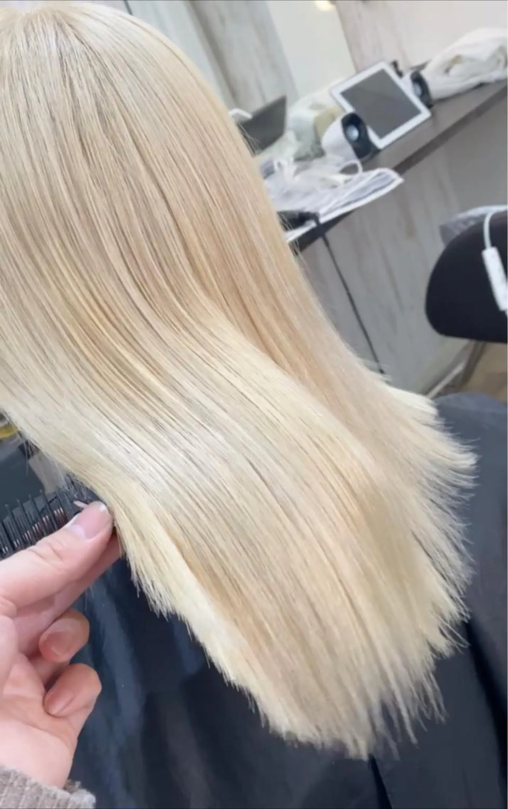 セミロング カラー プライベートサロン LyoN/RYOTAのヘアスタイル