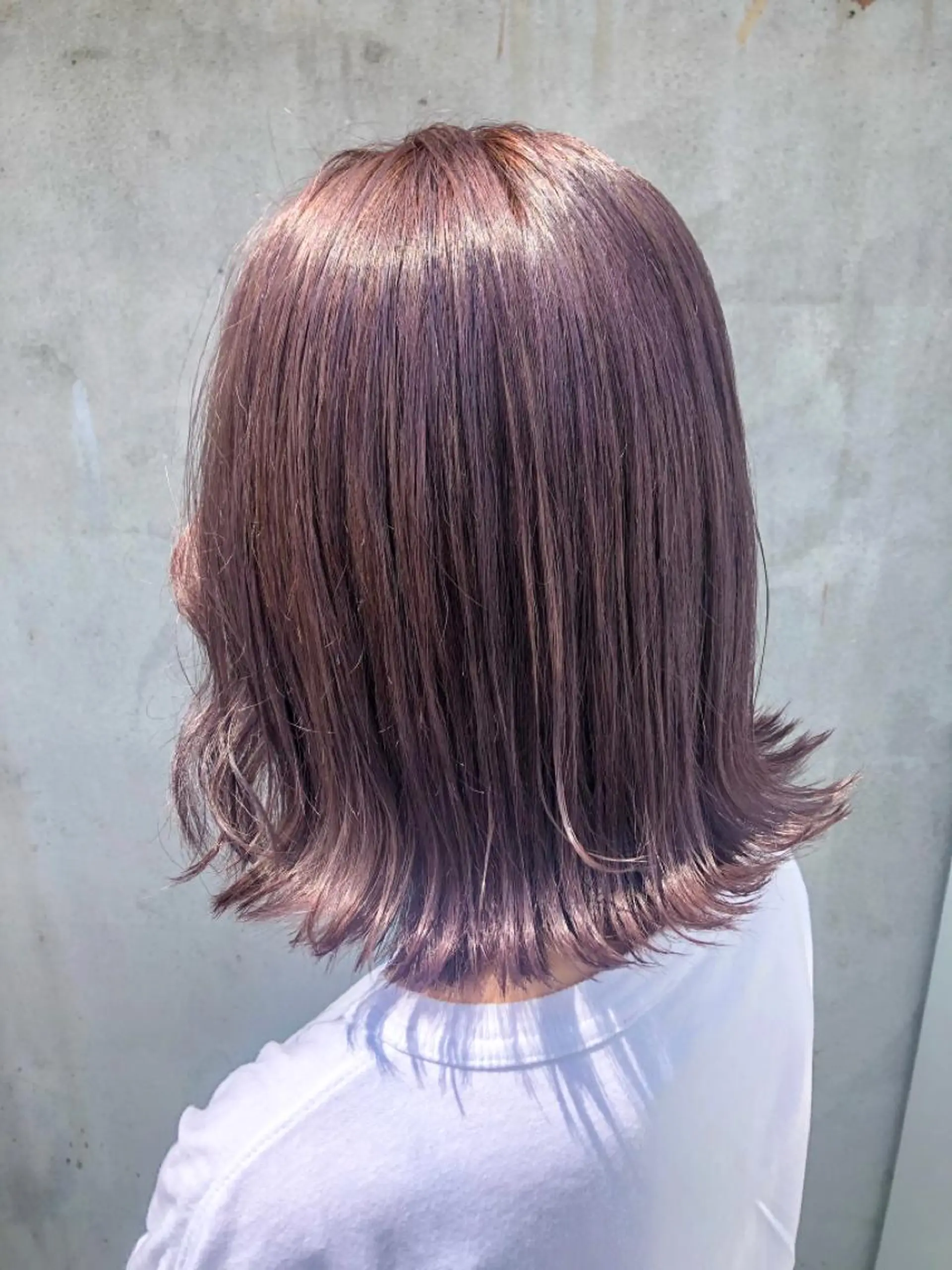 ミディアム カラー ベージュカラー ブリーチ パープルカラー ヘアカラー NAGON STYLE  MICI所属・佐藤 美聡のヘアスタイル