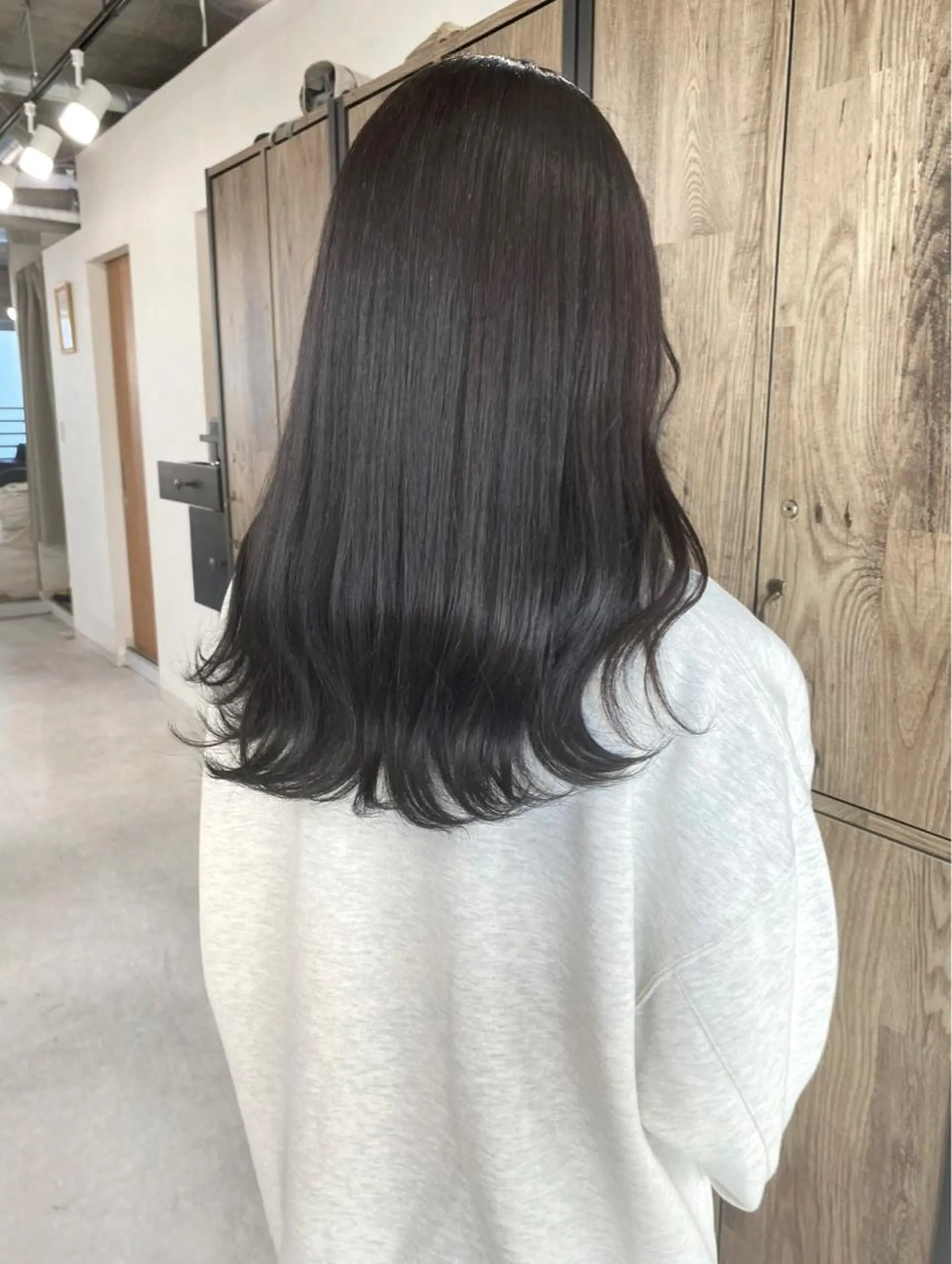 セミロング カラー ヘアアレンジ ブリーチ ケアブリーチ ダブルカラー ハイライトカラー イルミナカラー ヘアカラー トリートメント ヘアセット 🌷FUKA🌷 まろやかハイトーンのヘアスタイル