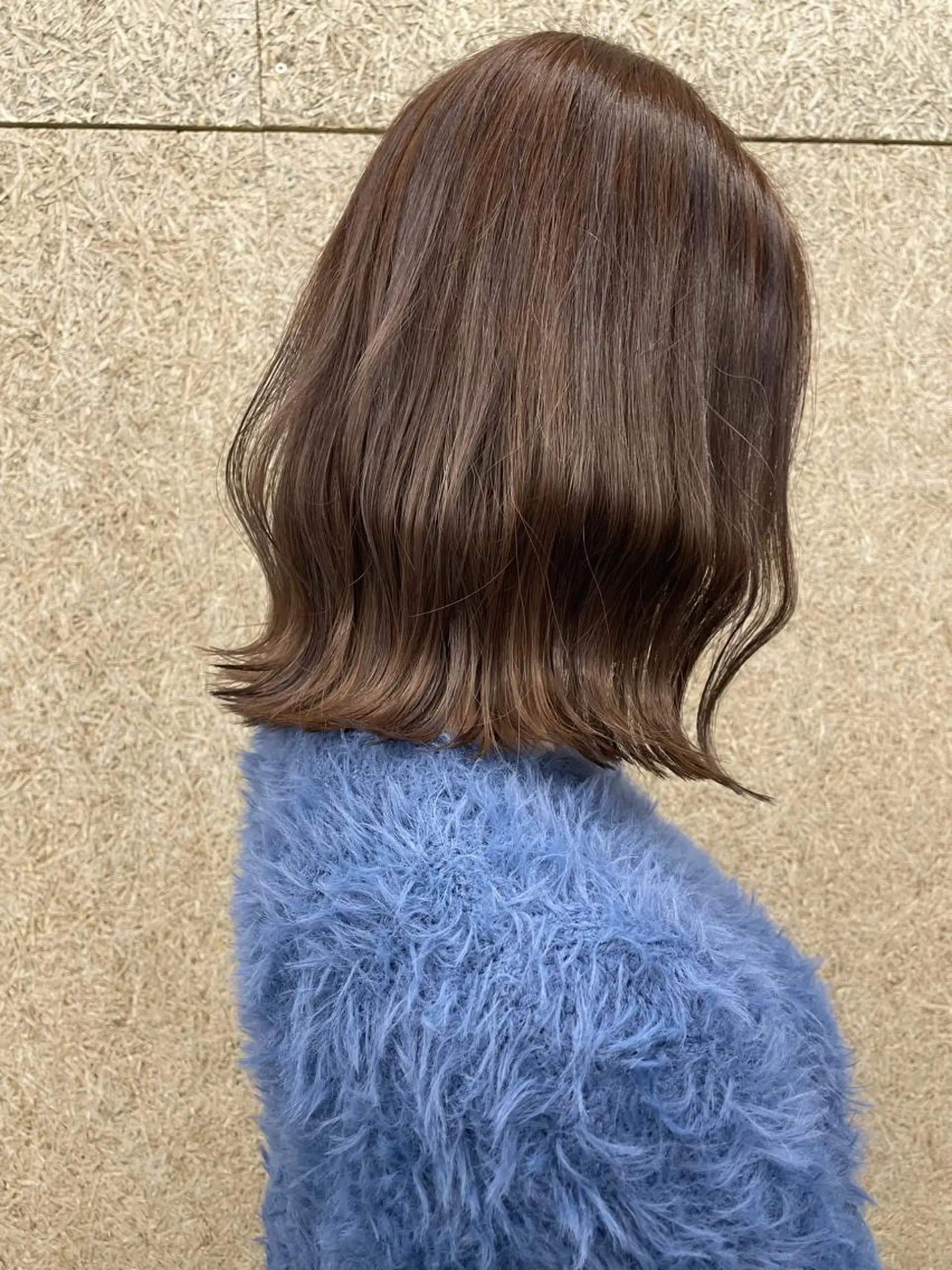 ミディアム 韓国風レイヤー ハイトーンRYOTAのヘアスタイル