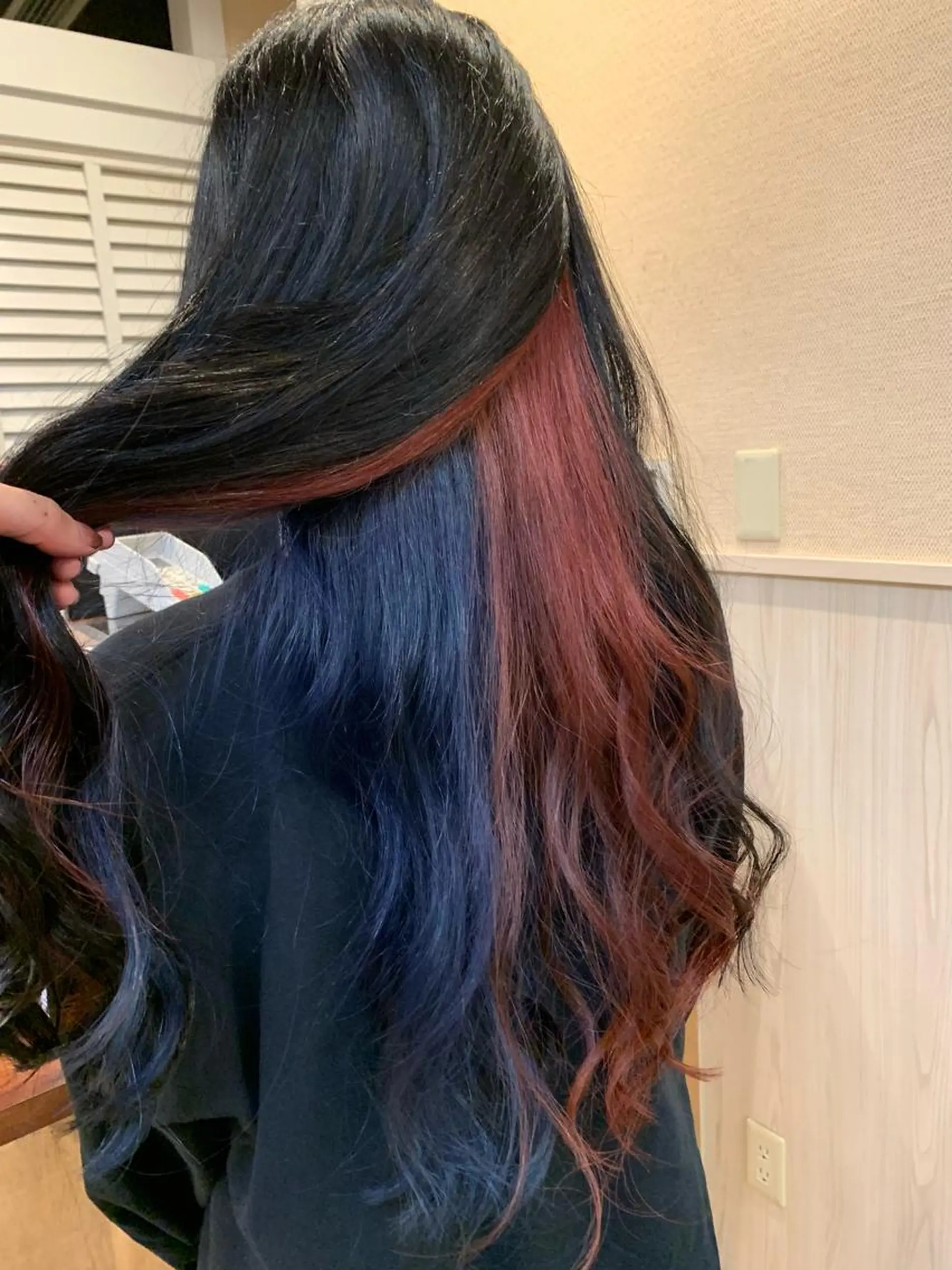 ロング カラー ブルーカラー レッドカラー yuri🌼 N°＋uta*天王寺のヘアスタイル