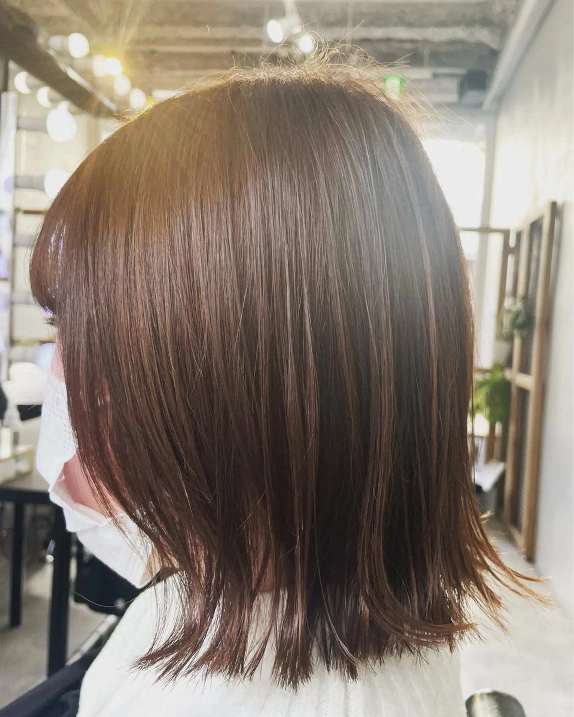 ミディアム カラー ベージュカラー ピンクカラー ピンクベージュ ボブ 外ハネヘア カット ヘアカラー トリートメント ブリーチなし透明感 タケザワミキのヘアスタイル