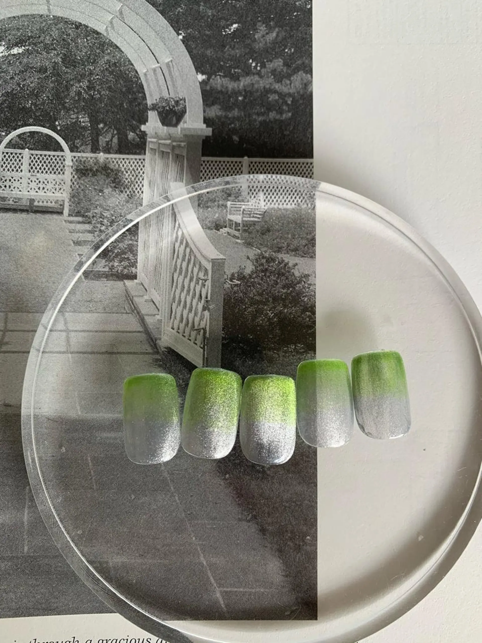 ネイル マグネットネイル ハンドネイル eiju .のネイルデザイン