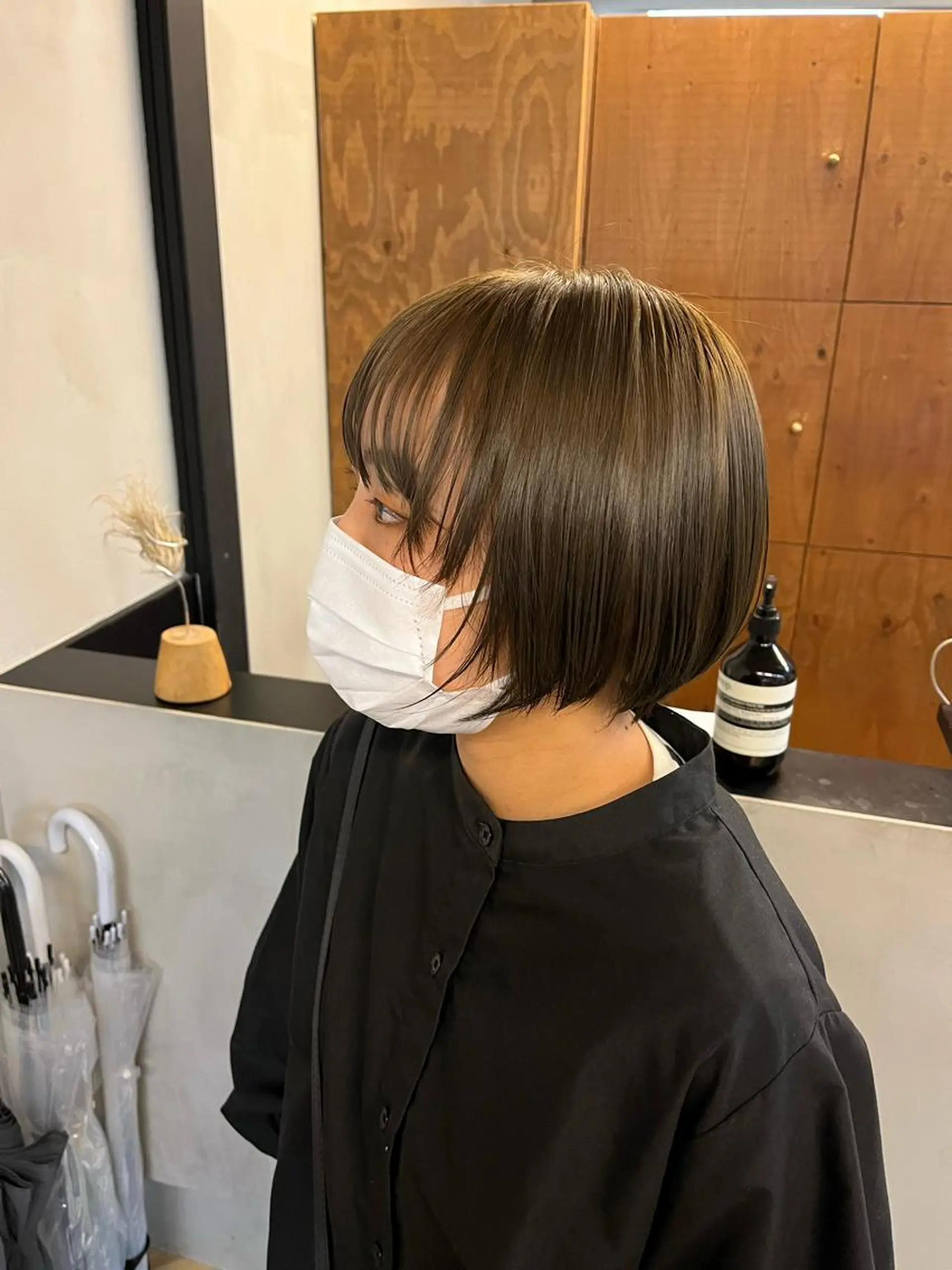 ショート カラー ベージュカラー 透明感カラー オリーブベージュ miyu /レイヤー/ブリーチのヘアスタイル