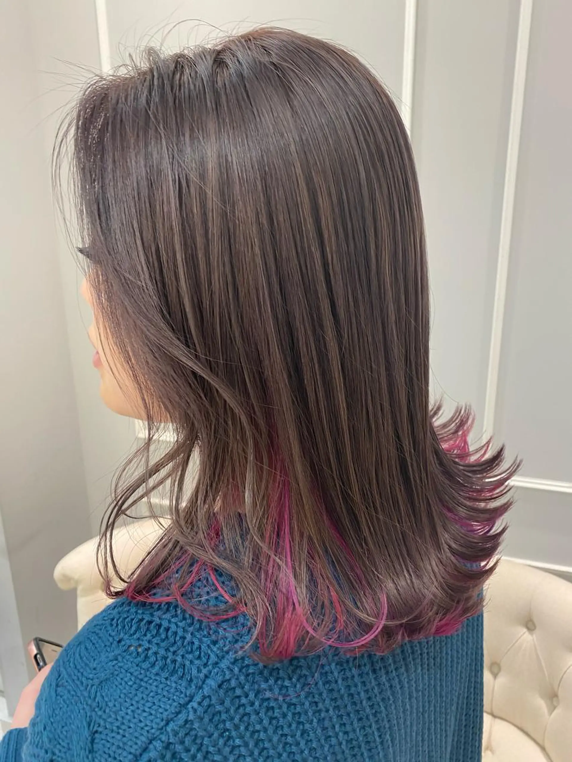 セミロング カラー ブリーチ インナーカラー ピンクカラー パープルカラー バイオレットカラー ヘアカラー トリートメント 韓国ヘア🇰🇷 トヨキトキコのヘアスタイル