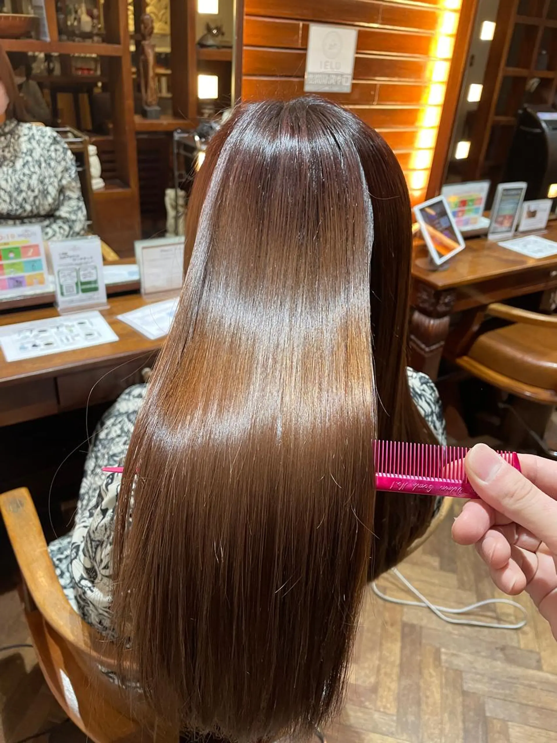 セミロング カット ヘアカラー トリートメント stylist YUTOのヘアスタイル