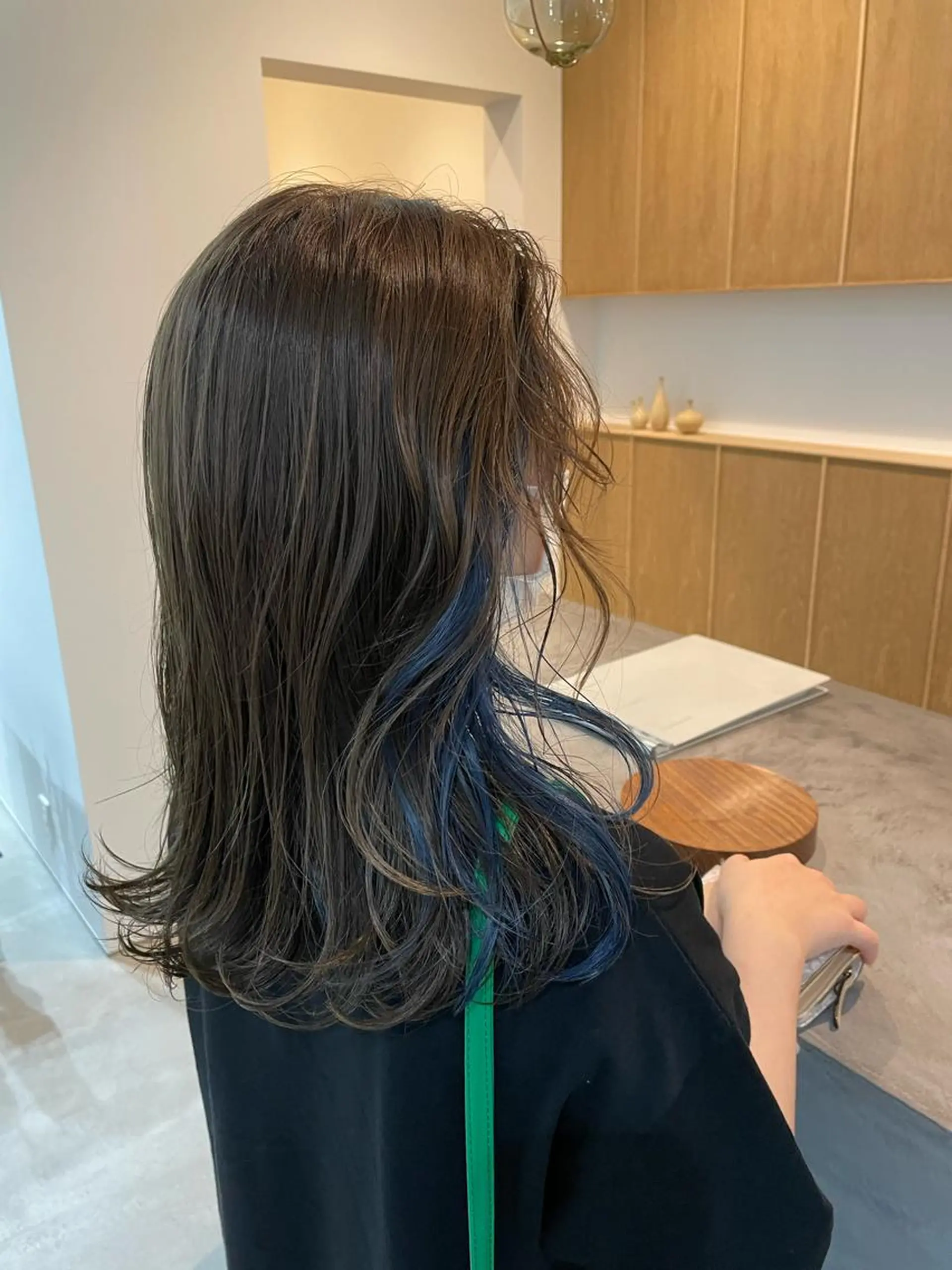 カラー ブリーチ 平田 知優のヘアスタイル