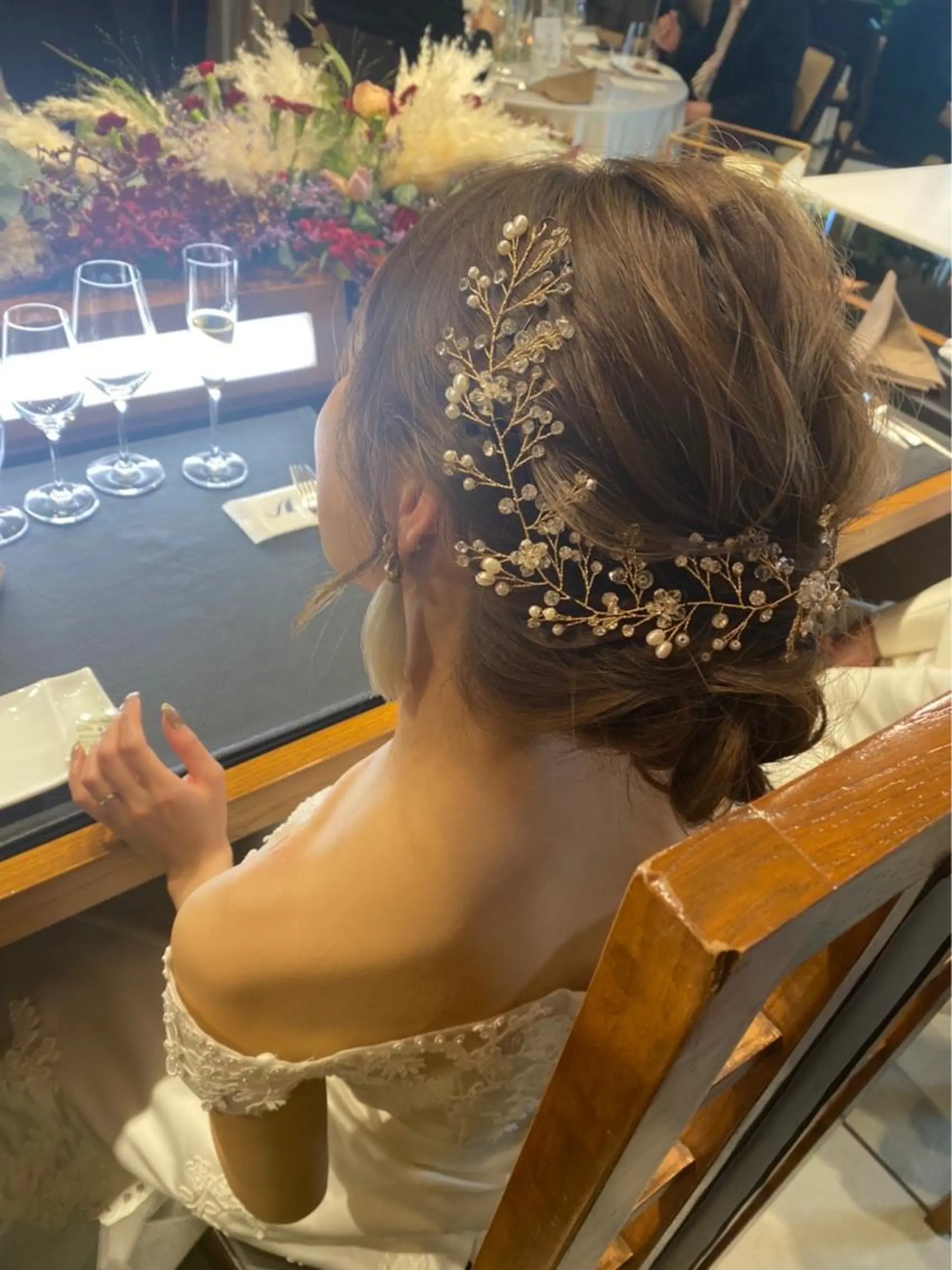 セミロング カラー ヘアアレンジ コテ巻き風パーマ 韓国風パーマ 無重力のヘアスタイル