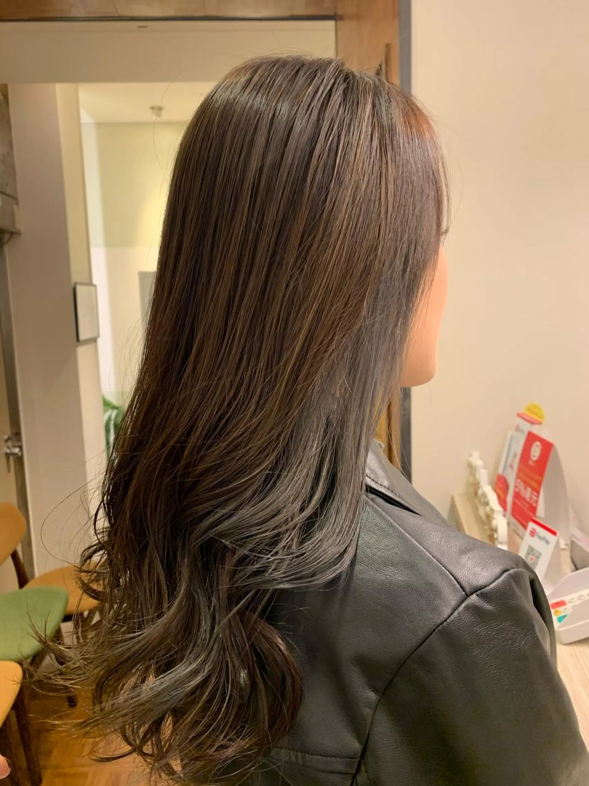 セミロング カラー ヘアアレンジ ヘアカラー kei/透明感カラー /ベージュ/髪質改善のヘアスタイル