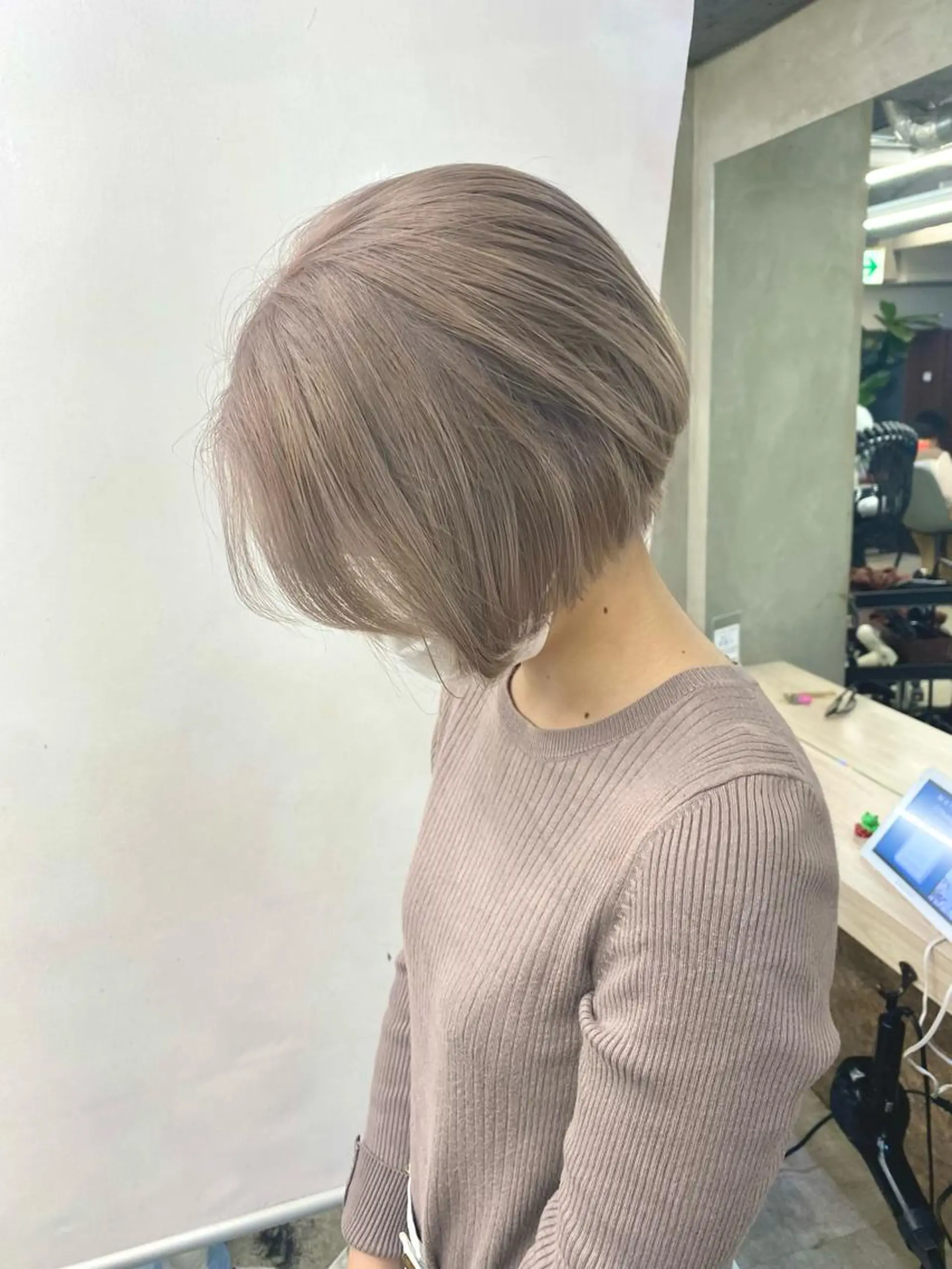 ショート カラー バレイヤージュ ベージュカラー ブリーチ ケアブリーチ 透明感カラー opus 店長大和 レイヤー/赤み消しのヘアスタイル