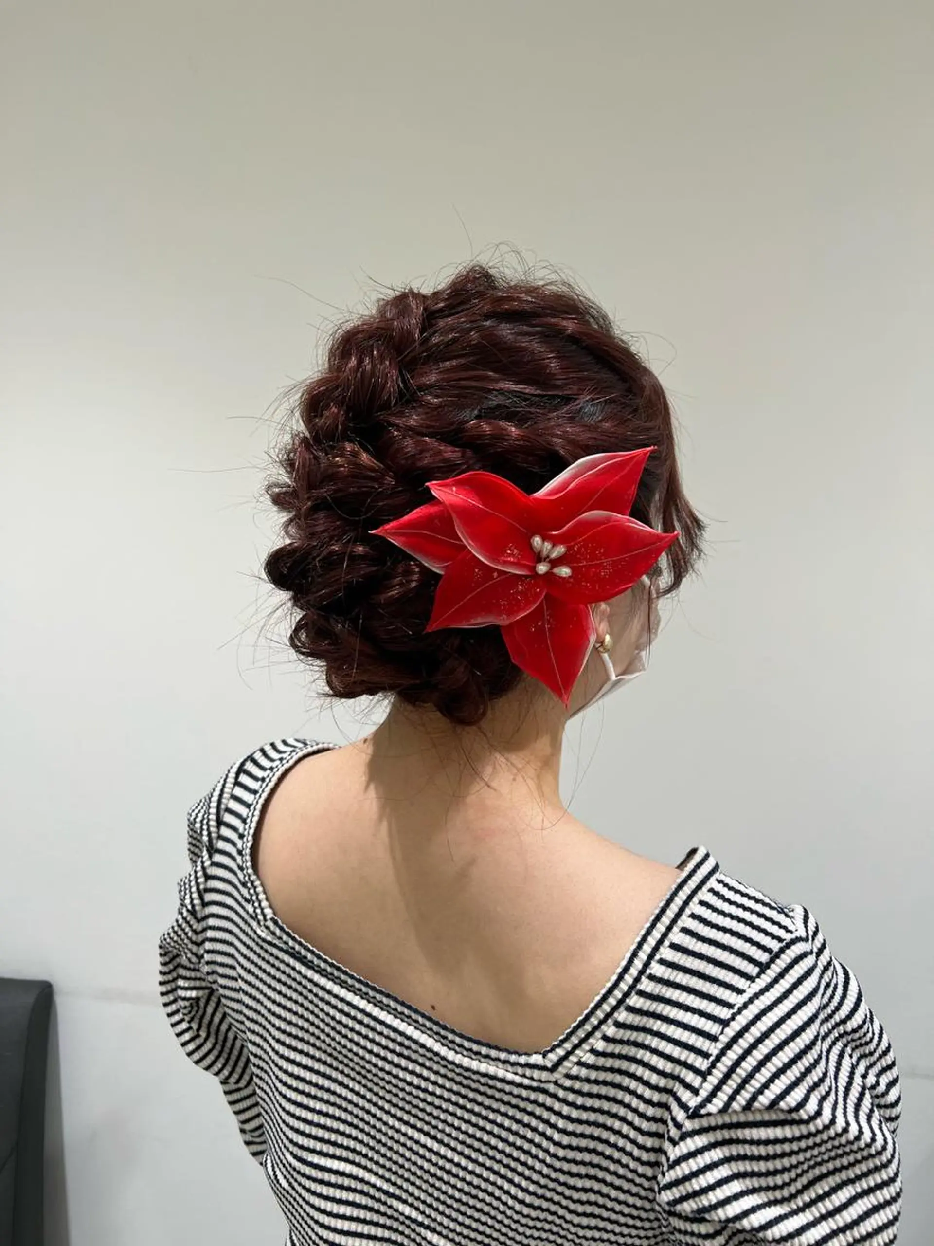 セミロング ヘアアレンジ 【暖色カラー特化】 中山由梨のヘアスタイル