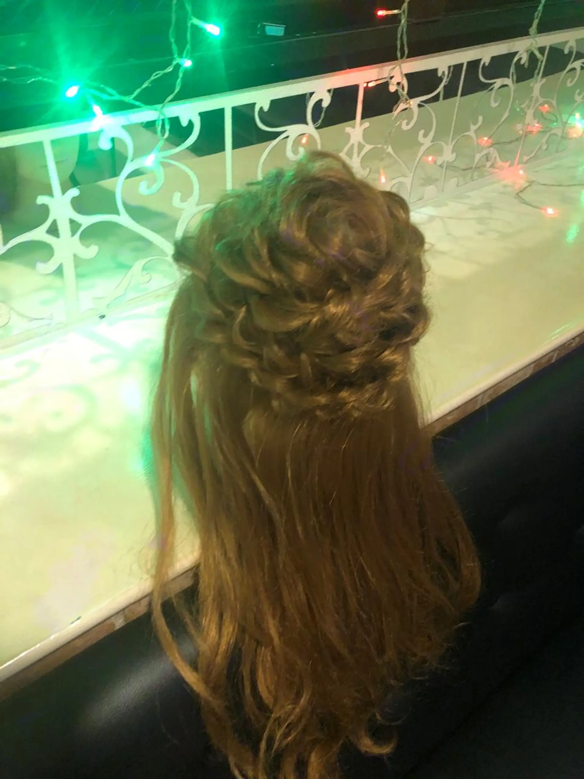 ロング カラー パーマ ヘアアレンジ メンズ キッズ ネイル マツエク・マツパ 銀河 ティンガーラのヘアスタイル